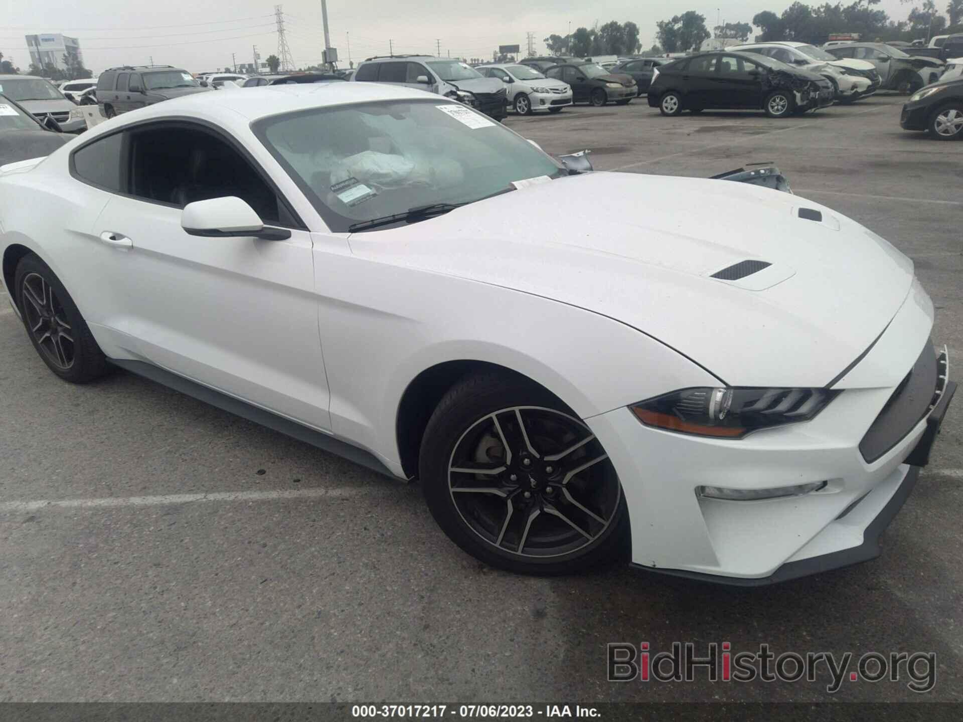 Photo 1FA6P8TH8L5138680 - FORD MUSTANG 2020