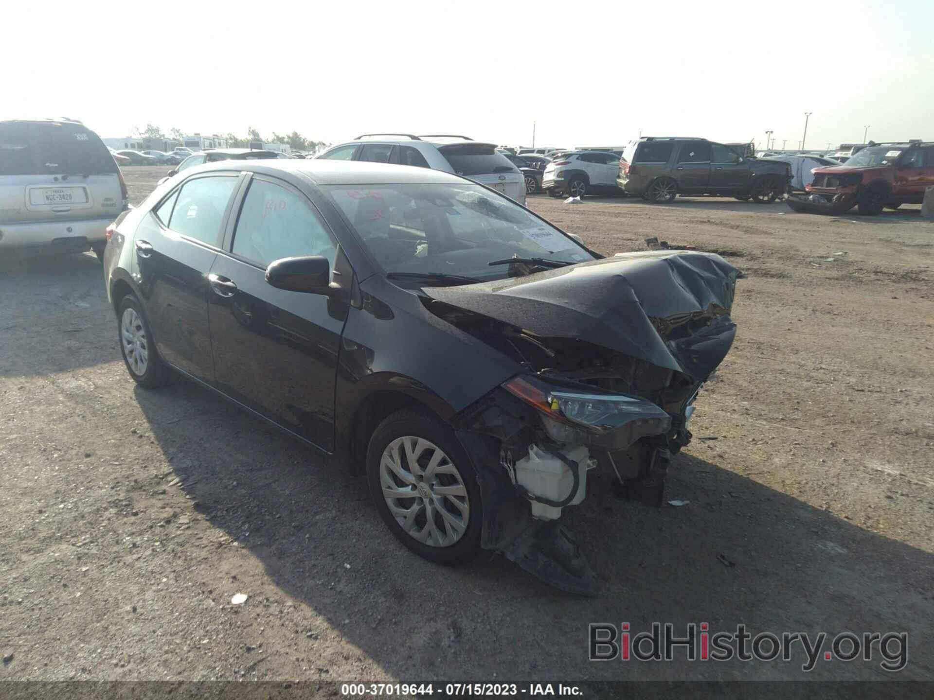 Photo 5YFBURHE9KP935401 - TOYOTA COROLLA 2019