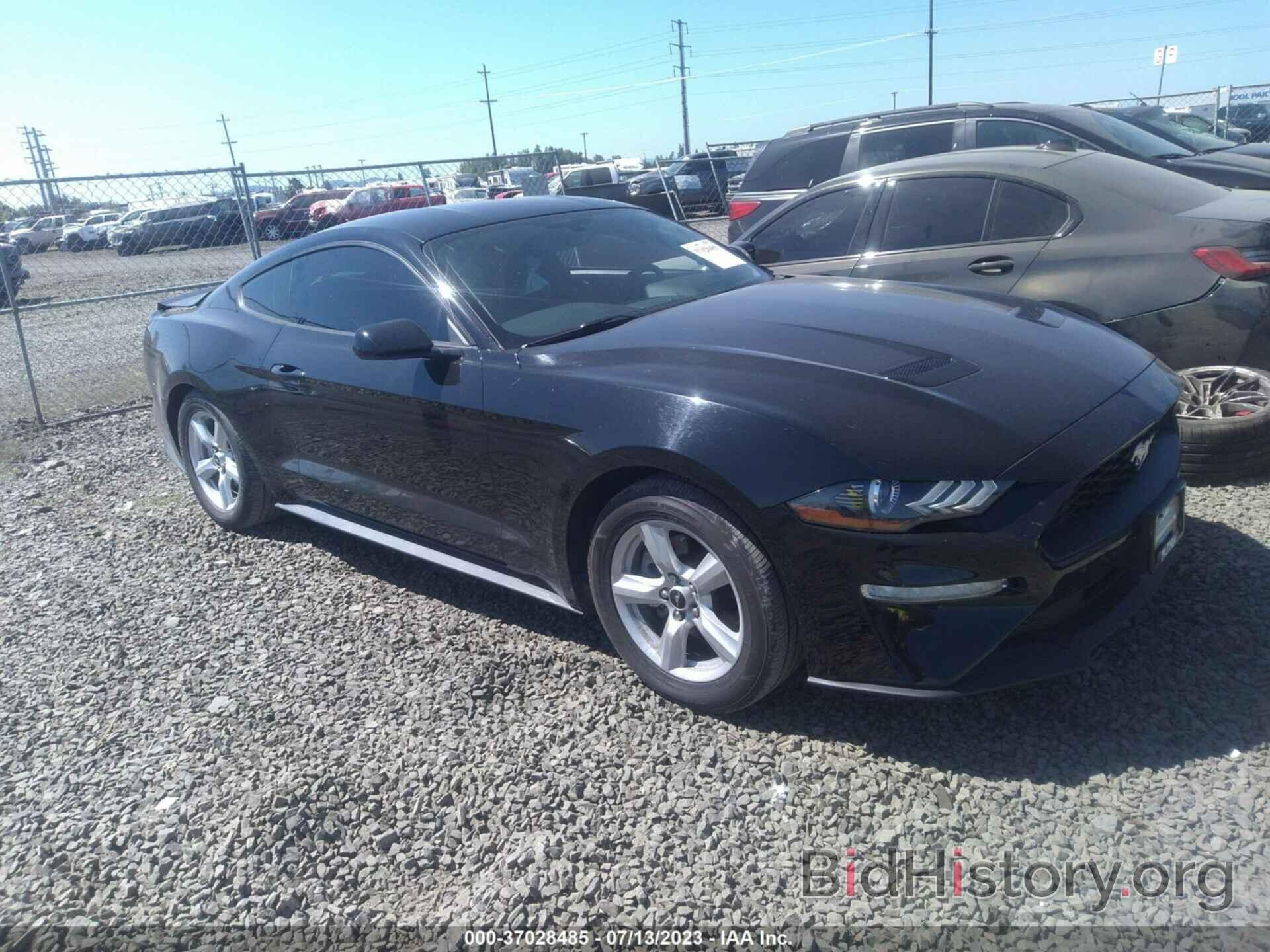Photo 1FA6P8TH5J5138438 - FORD MUSTANG 2018