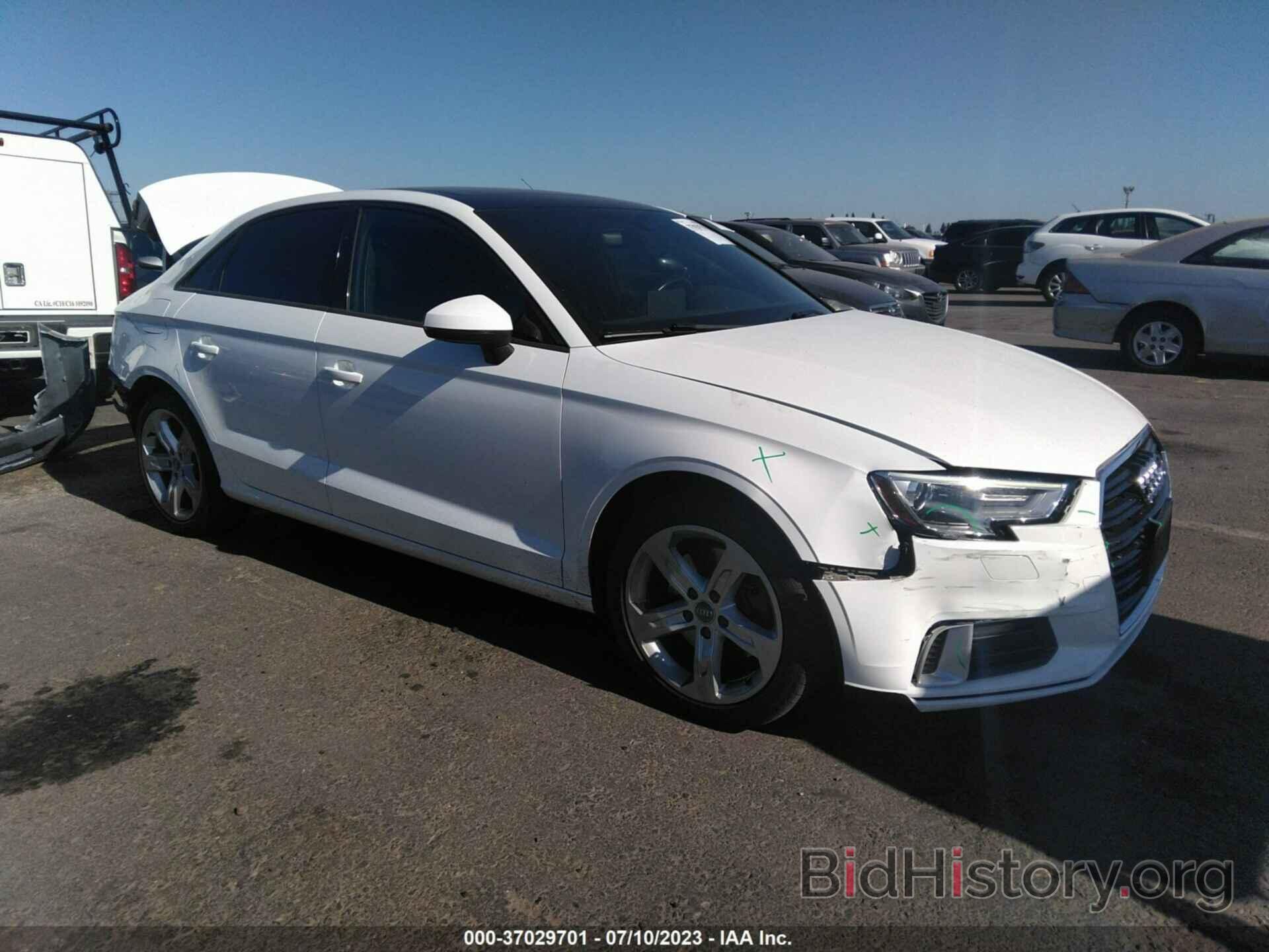 Photo WAUAUGFF3J1041695 - AUDI A3 SEDAN 2018