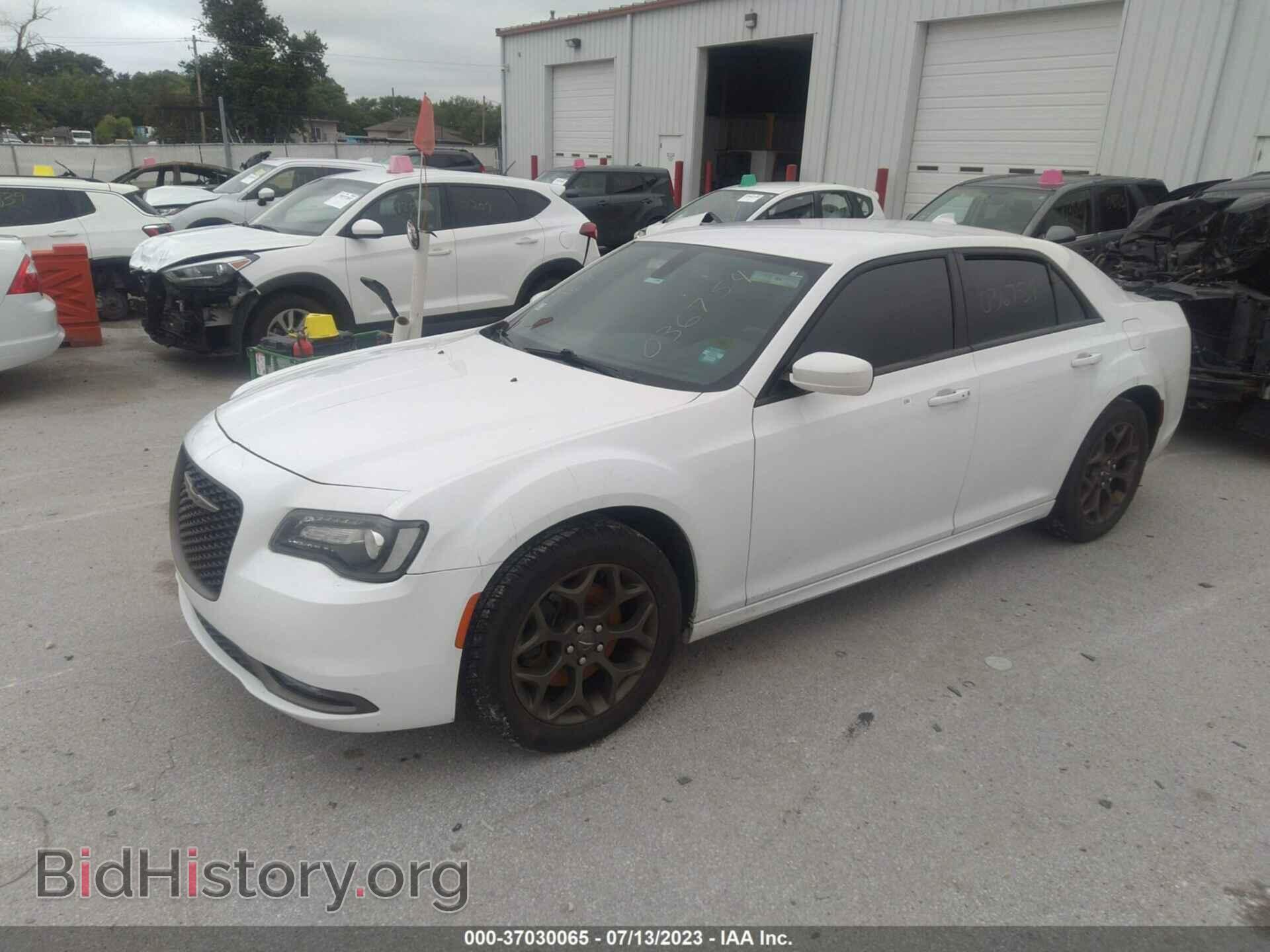 2016 CHRYSLER 300 - VIN: 2C3CCAGG7GH296447 - Фото 2