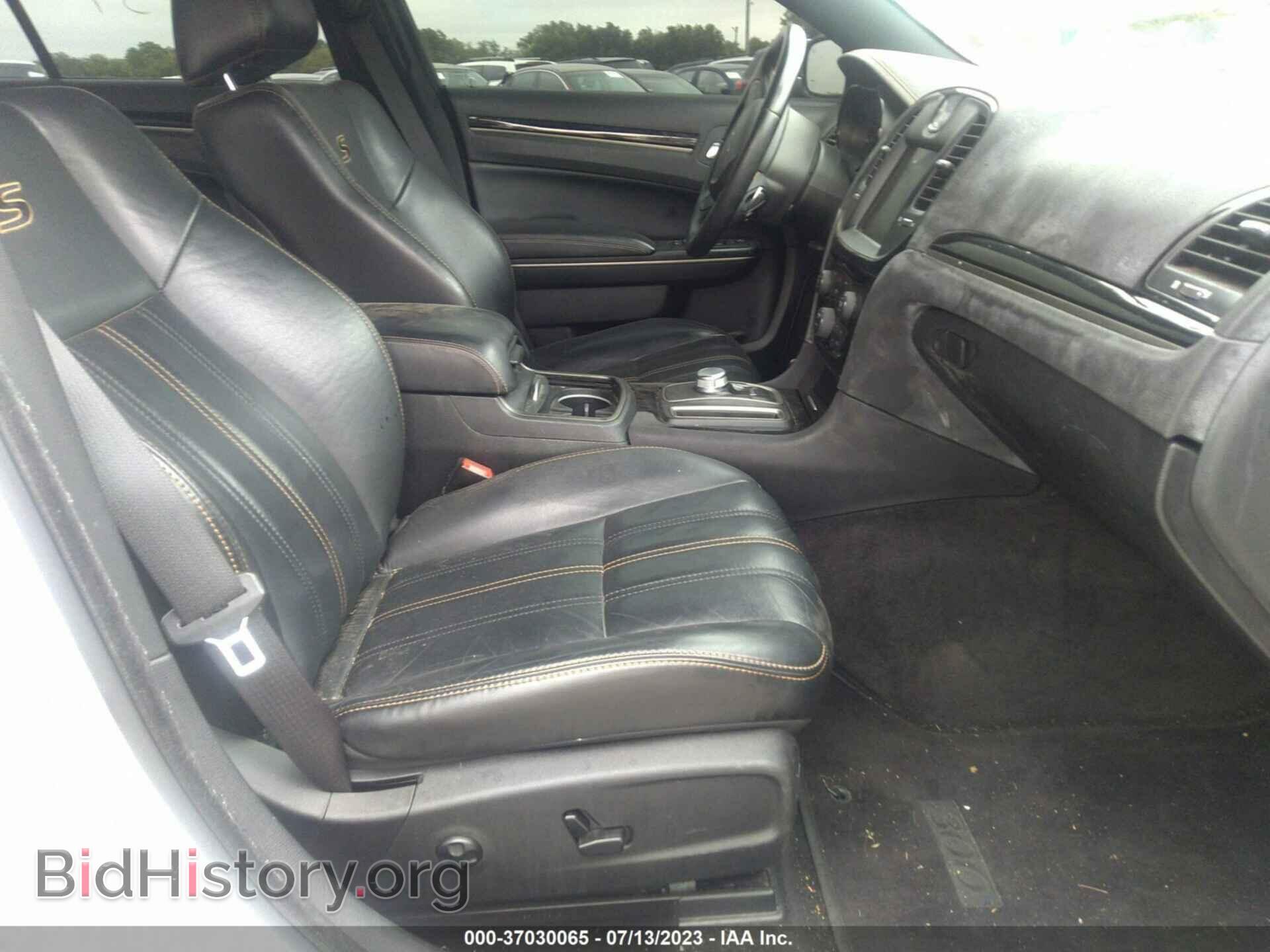 2016 CHRYSLER 300 - VIN: 2C3CCAGG7GH296447 - Фото 5