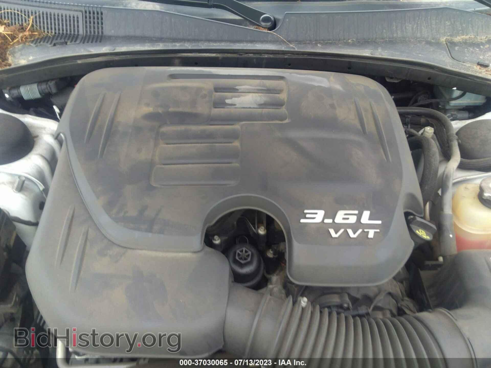 2016 CHRYSLER 300 - VIN: 2C3CCAGG7GH296447 - Фото 10