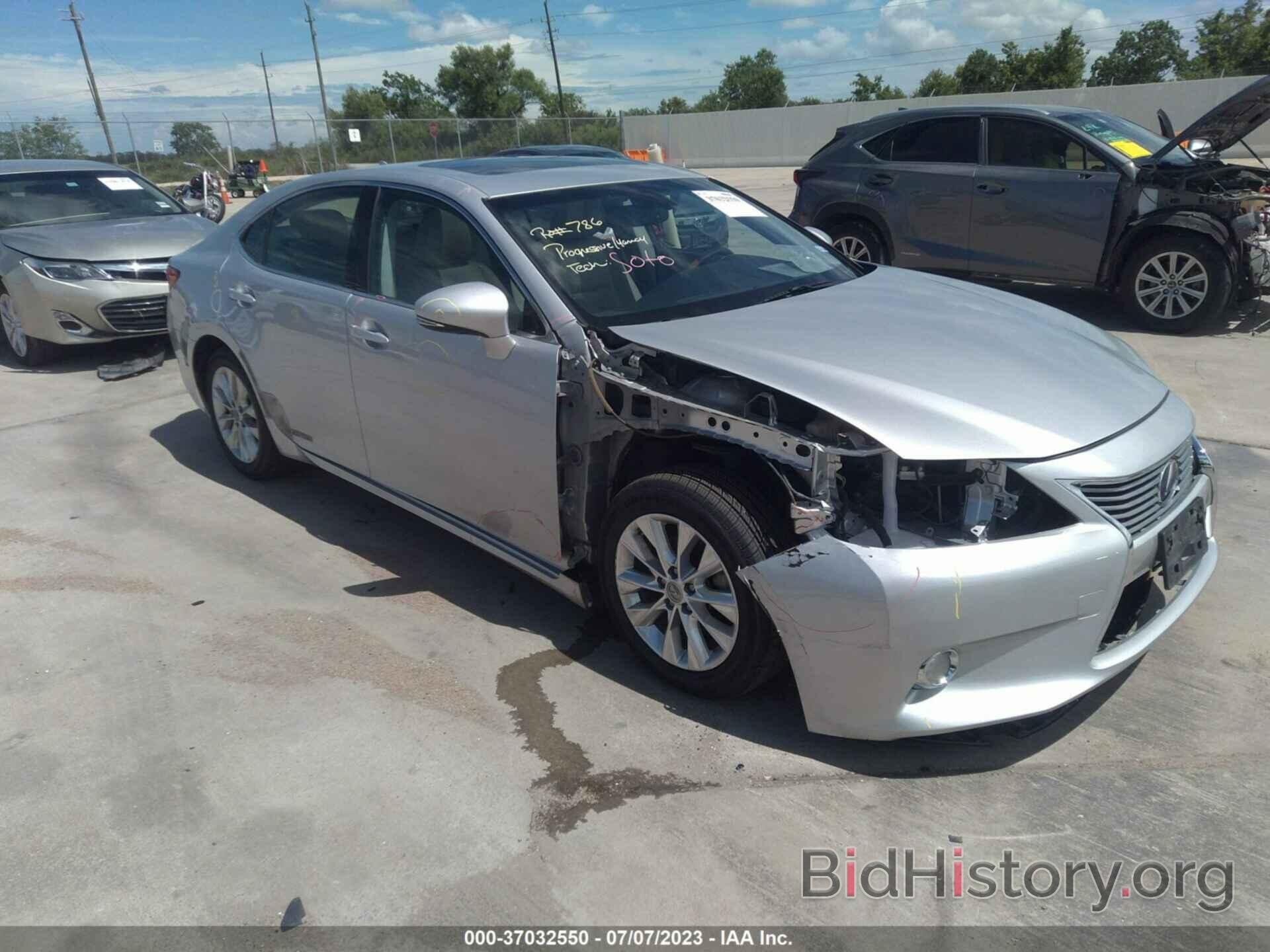 Photo JTHBW1GG4D2013374 - LEXUS ES 300H 2013