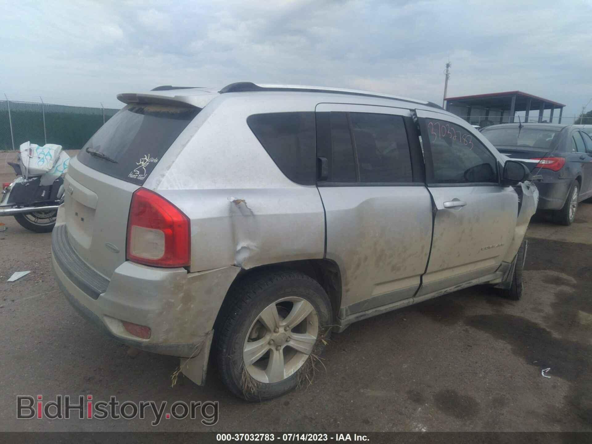 2011 JEEP COMPASS - VIN: 1J4NF1FB3BD259512 - Фото 4