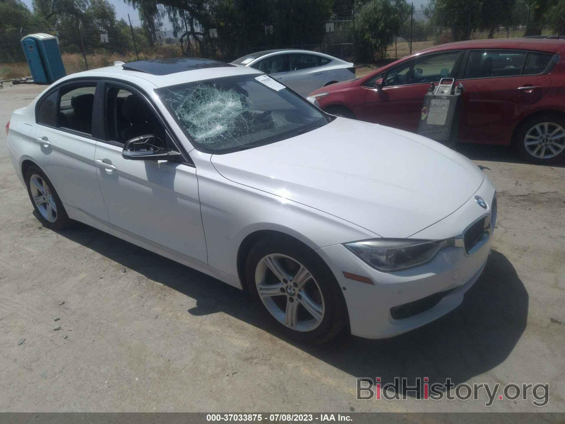 Photo WBA3C1C59CF432988 - BMW 3 SERIES 2012