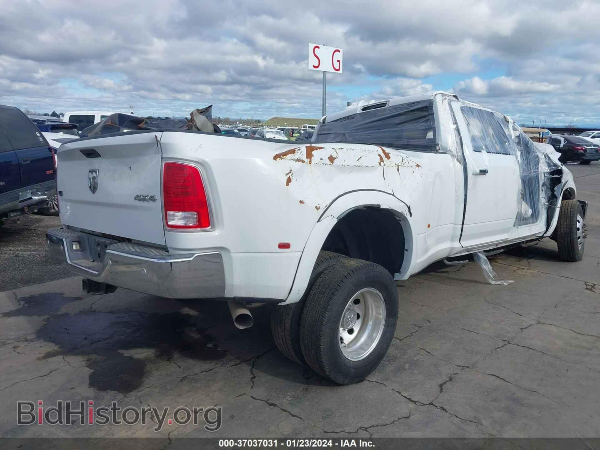 2017 RAM 3500 - VIN: 3C63RRJL6HG545795 - Фото 4