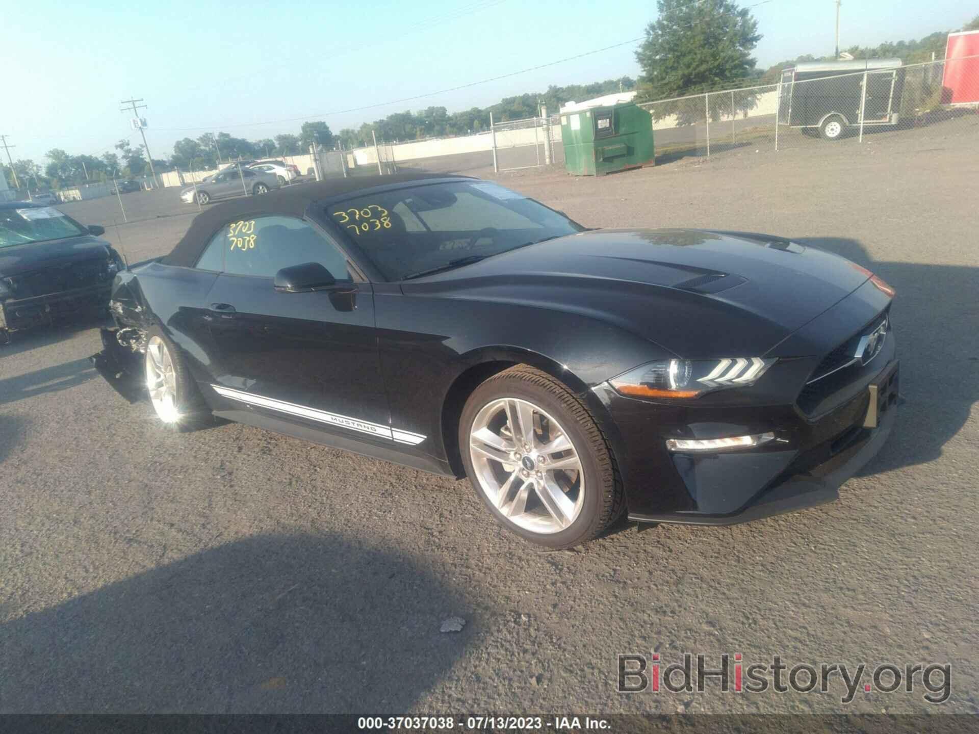 Photo 1FATP8UH7L5138414 - FORD MUSTANG 2020
