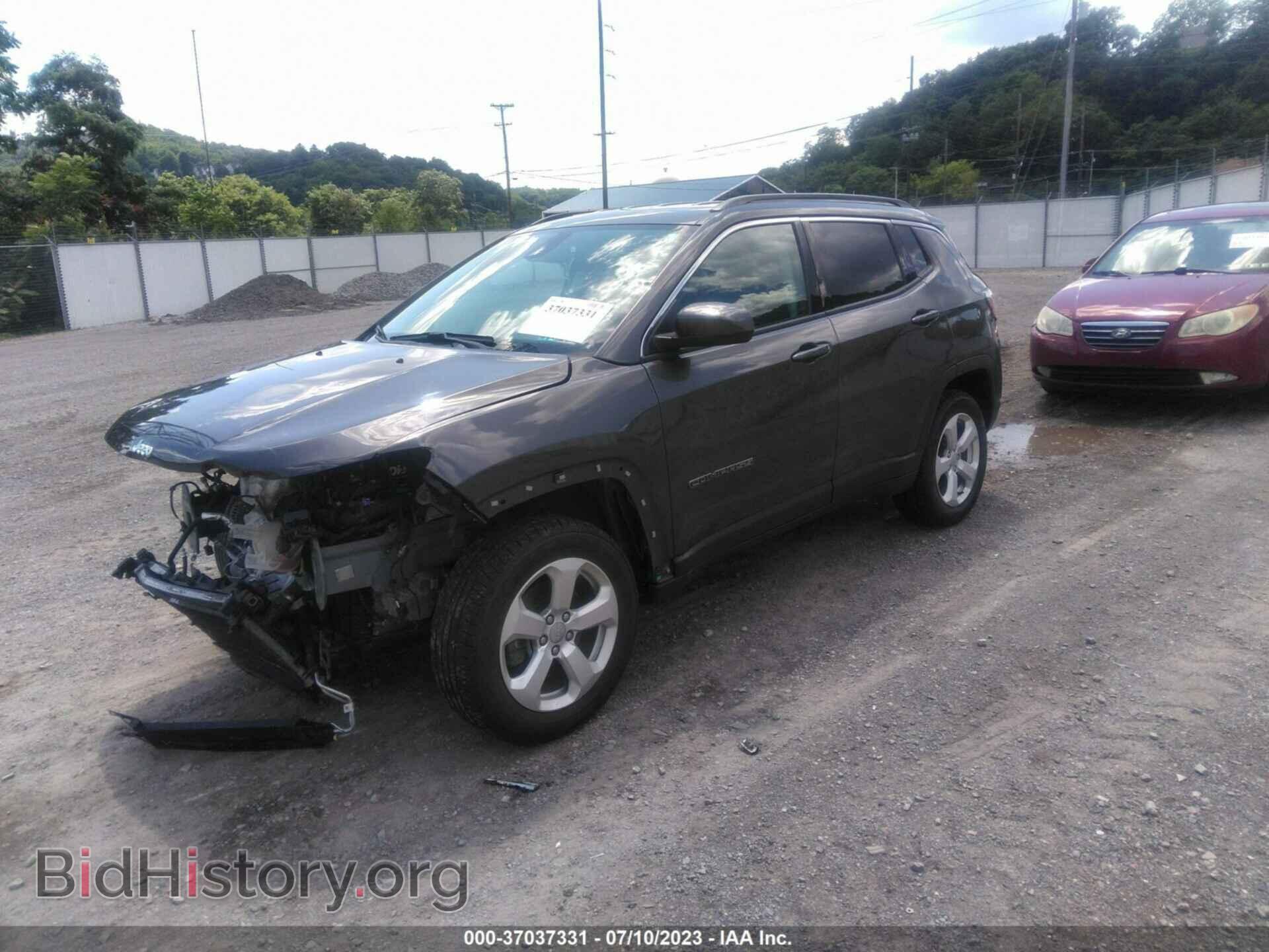 2018 JEEP COMPASS - VIN: 3C4NJDBBXJT467519 - Фото 2