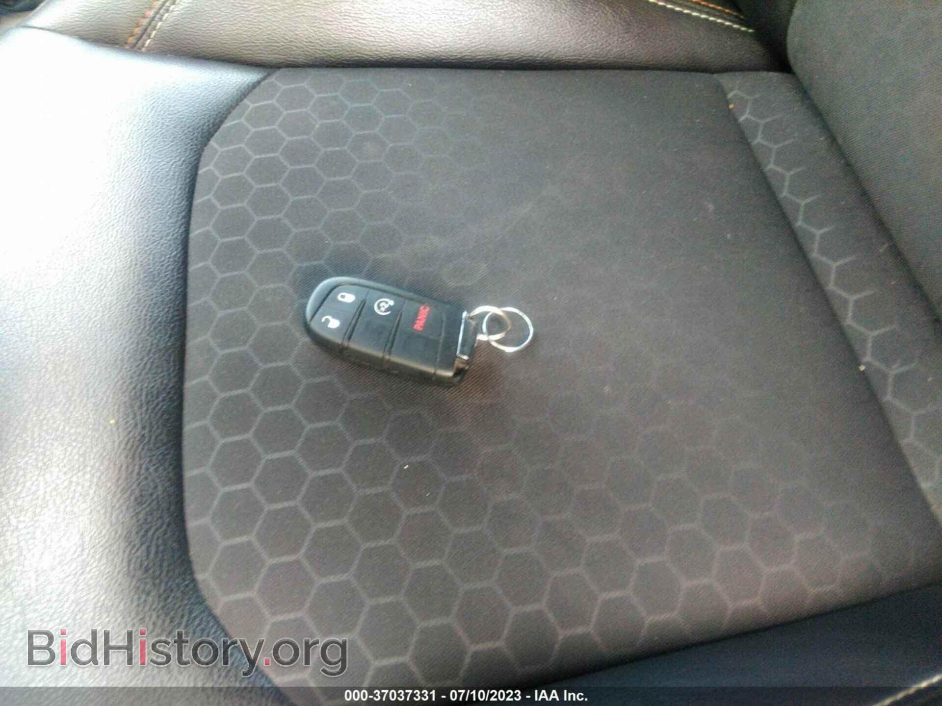 2018 JEEP COMPASS - VIN: 3C4NJDBBXJT467519 - Фото 11