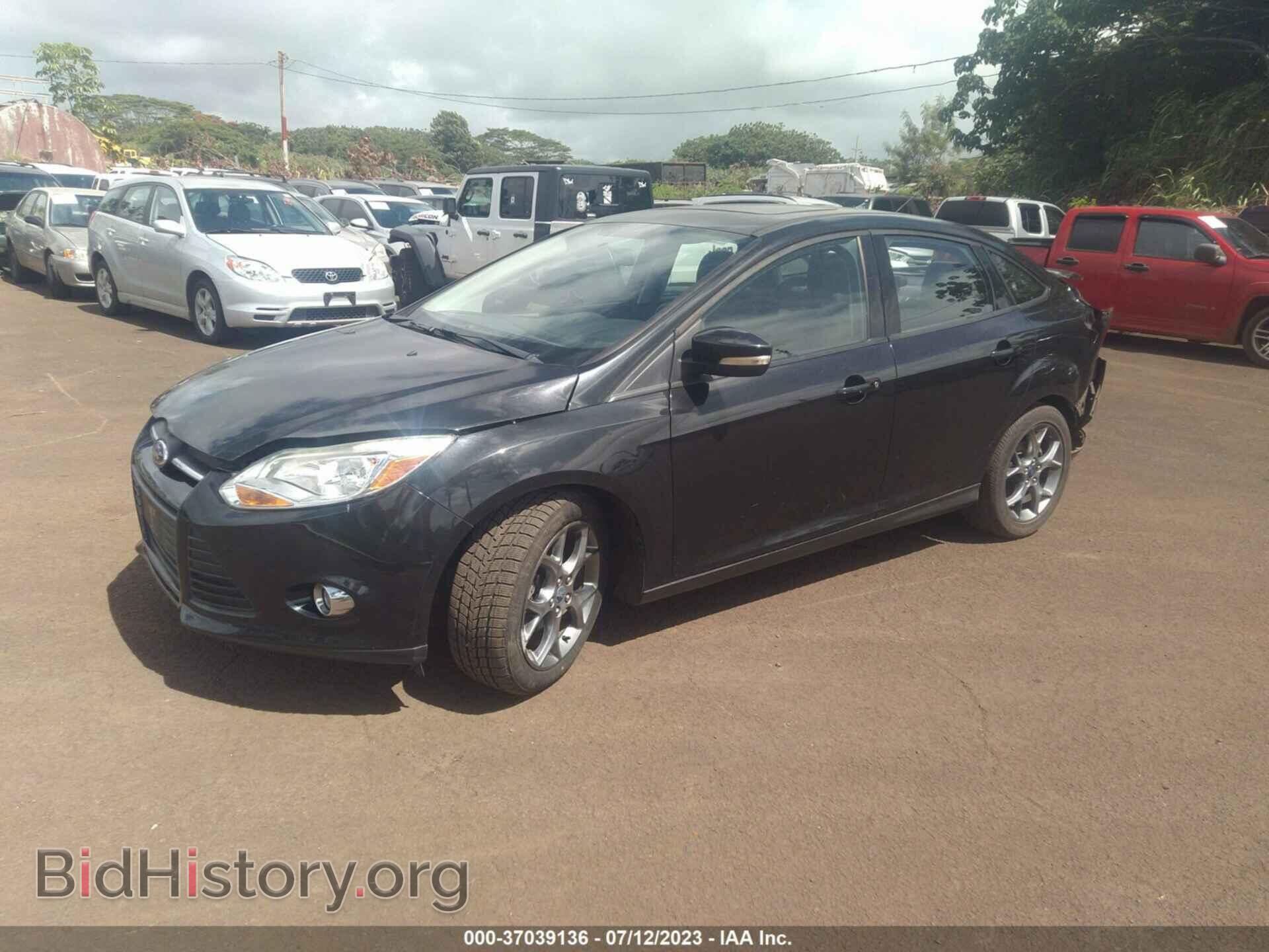 2013 FORD FOCUS - VIN: 1FADP3F22DL135367 - Photo 2