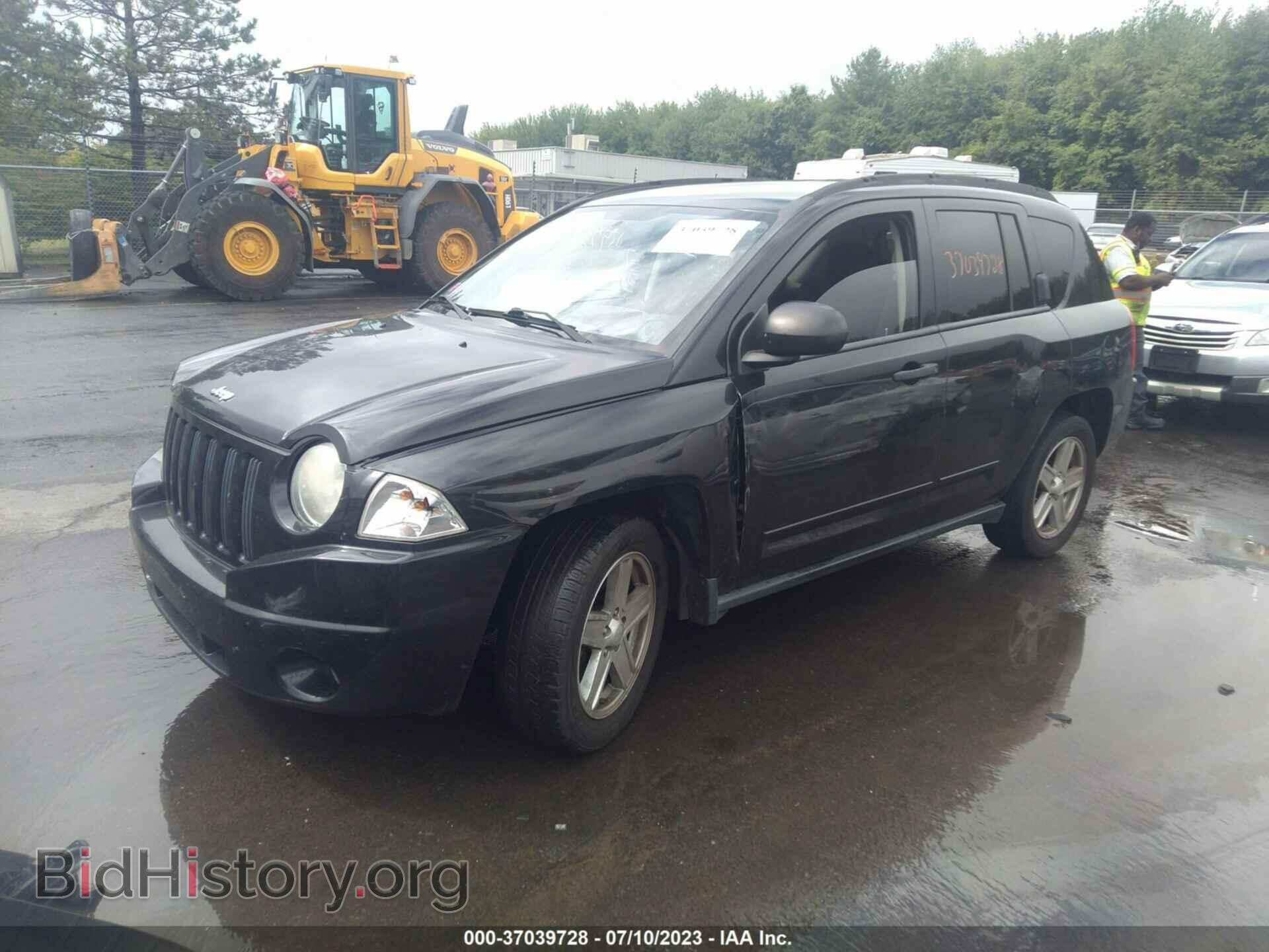 2008 JEEP COMPASS - VIN: 1J8FF47W08D660840 - Фото 2