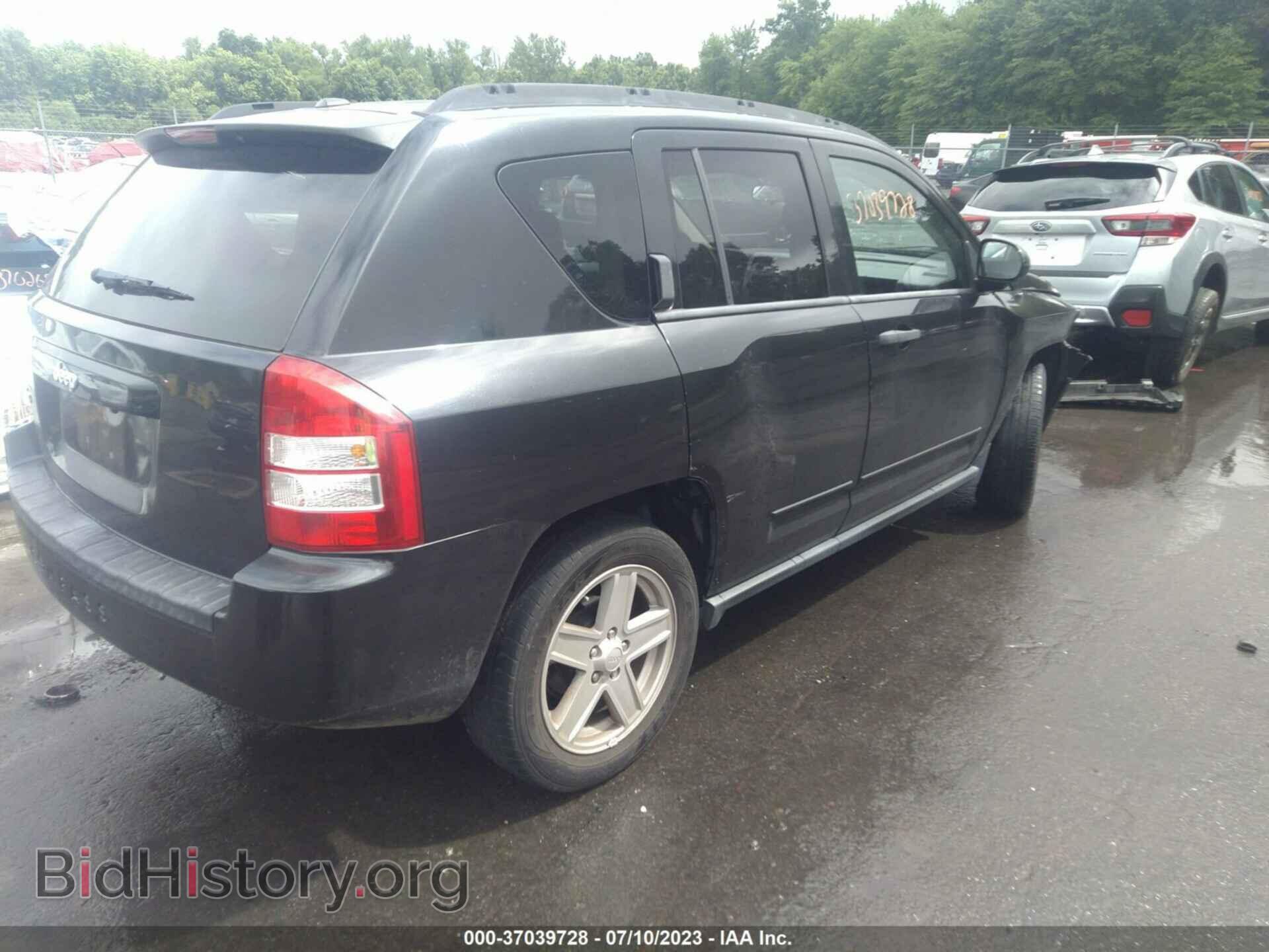 2008 JEEP COMPASS - VIN: 1J8FF47W08D660840 - Фото 4