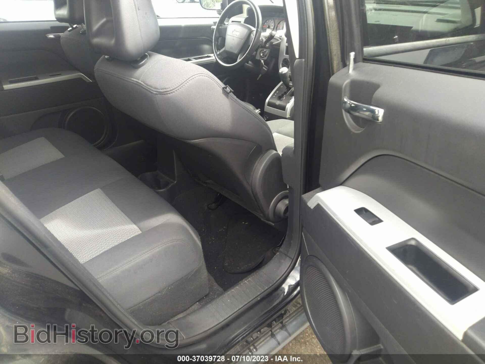 2008 JEEP COMPASS - VIN: 1J8FF47W08D660840 - Фото 8
