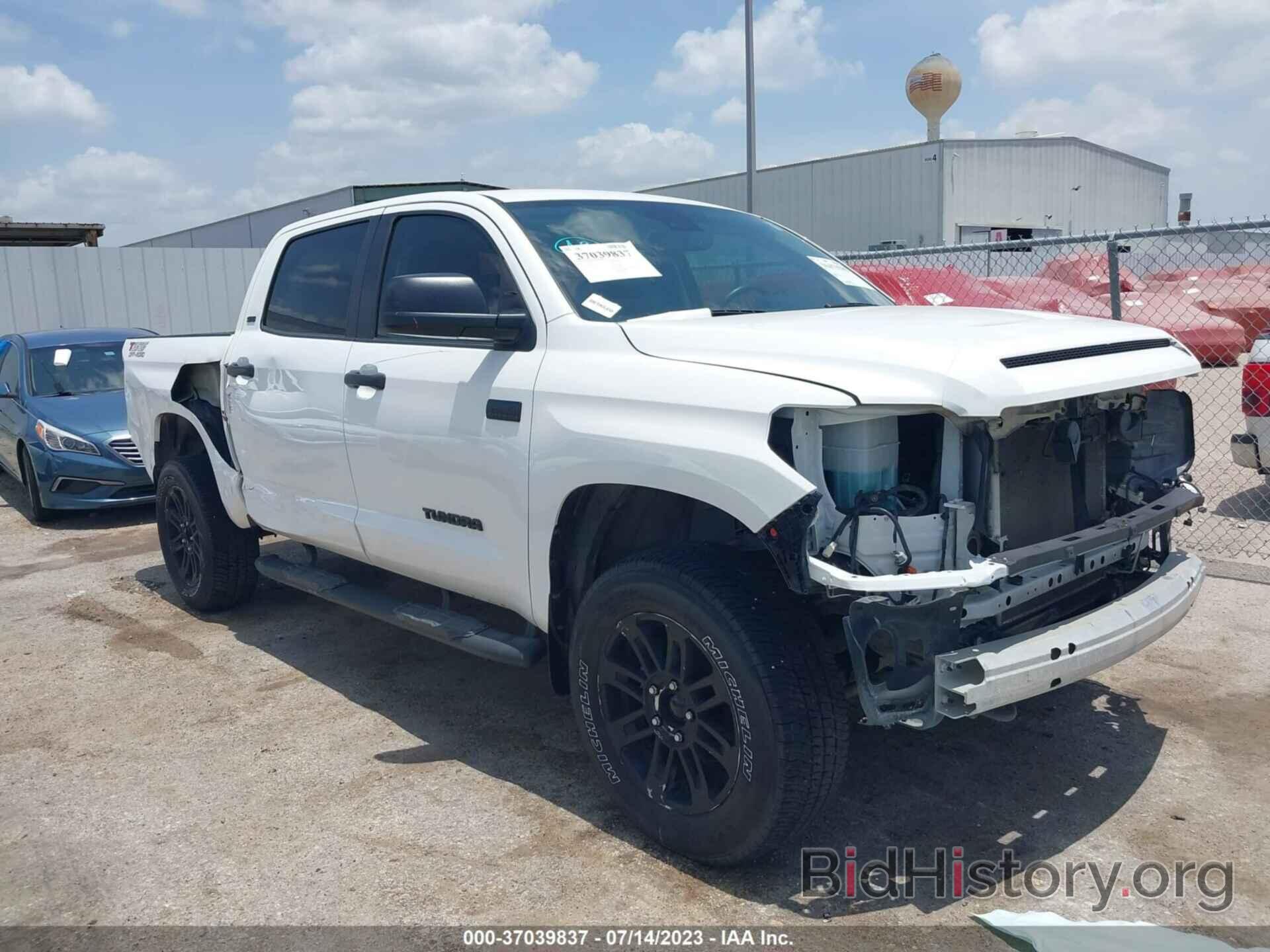 Фотография 5TFDY5F18LX914371 - TOYOTA TUNDRA 4WD 2020