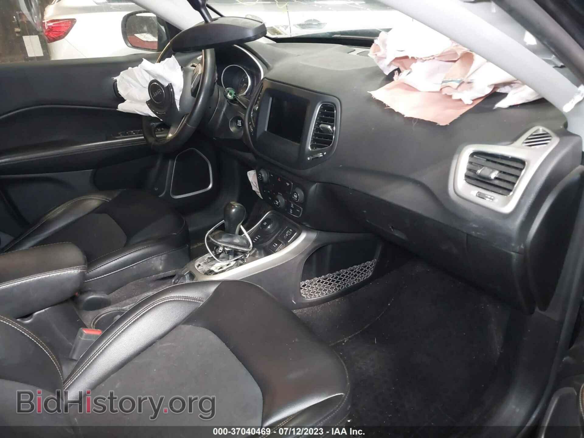 2019 JEEP COMPASS - VIN: 3C4NJDBB4KT806745 - Фото 5