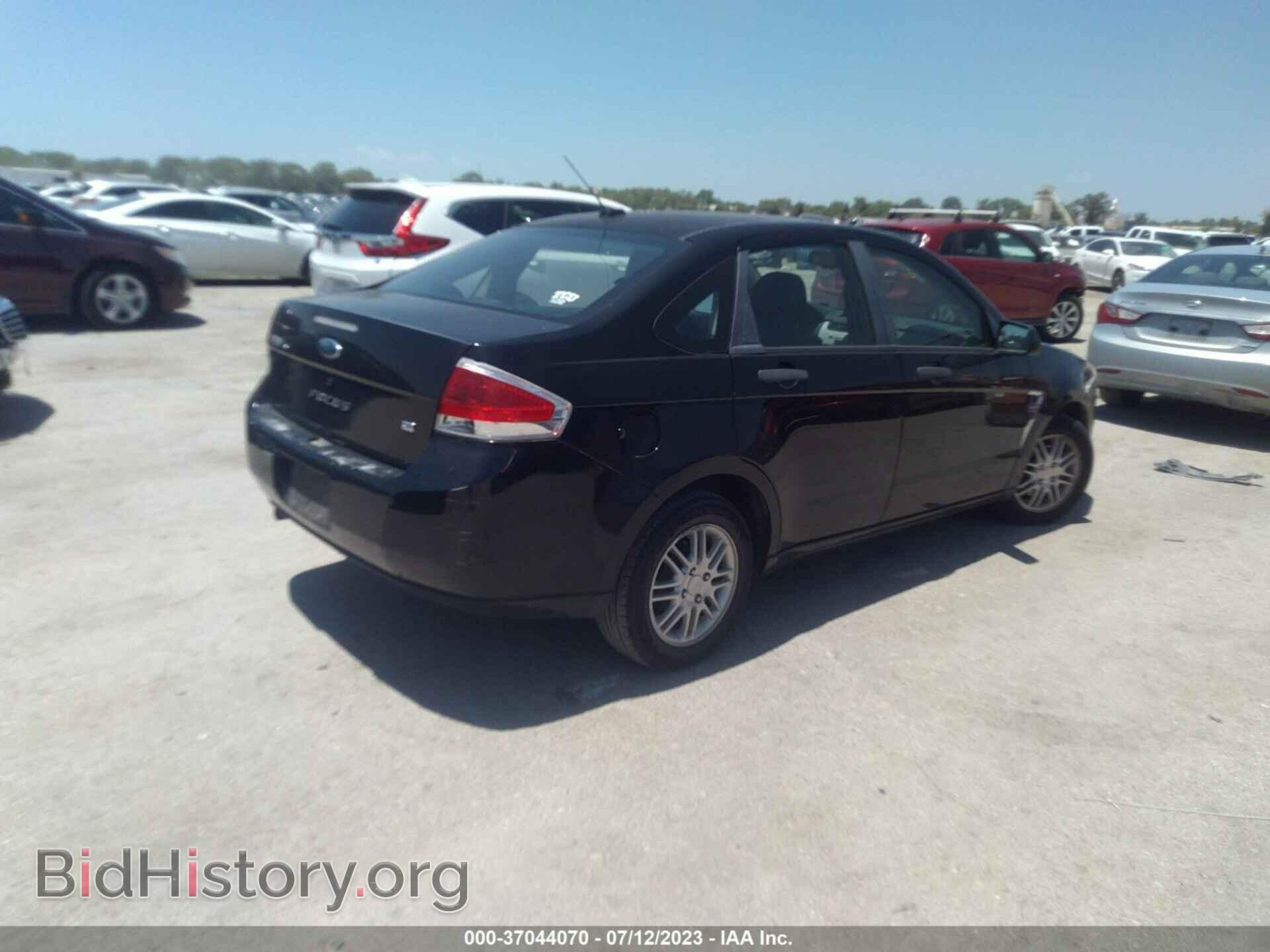 2008 FORD FOCUS - VIN: 1FAHP35N38W299485 - Фото 4