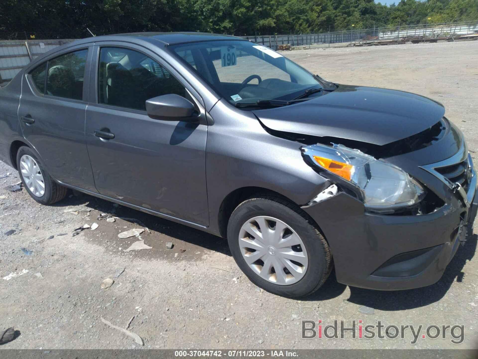 Photo 3N1CN7AP9KL820766 - NISSAN VERSA SEDAN 2019