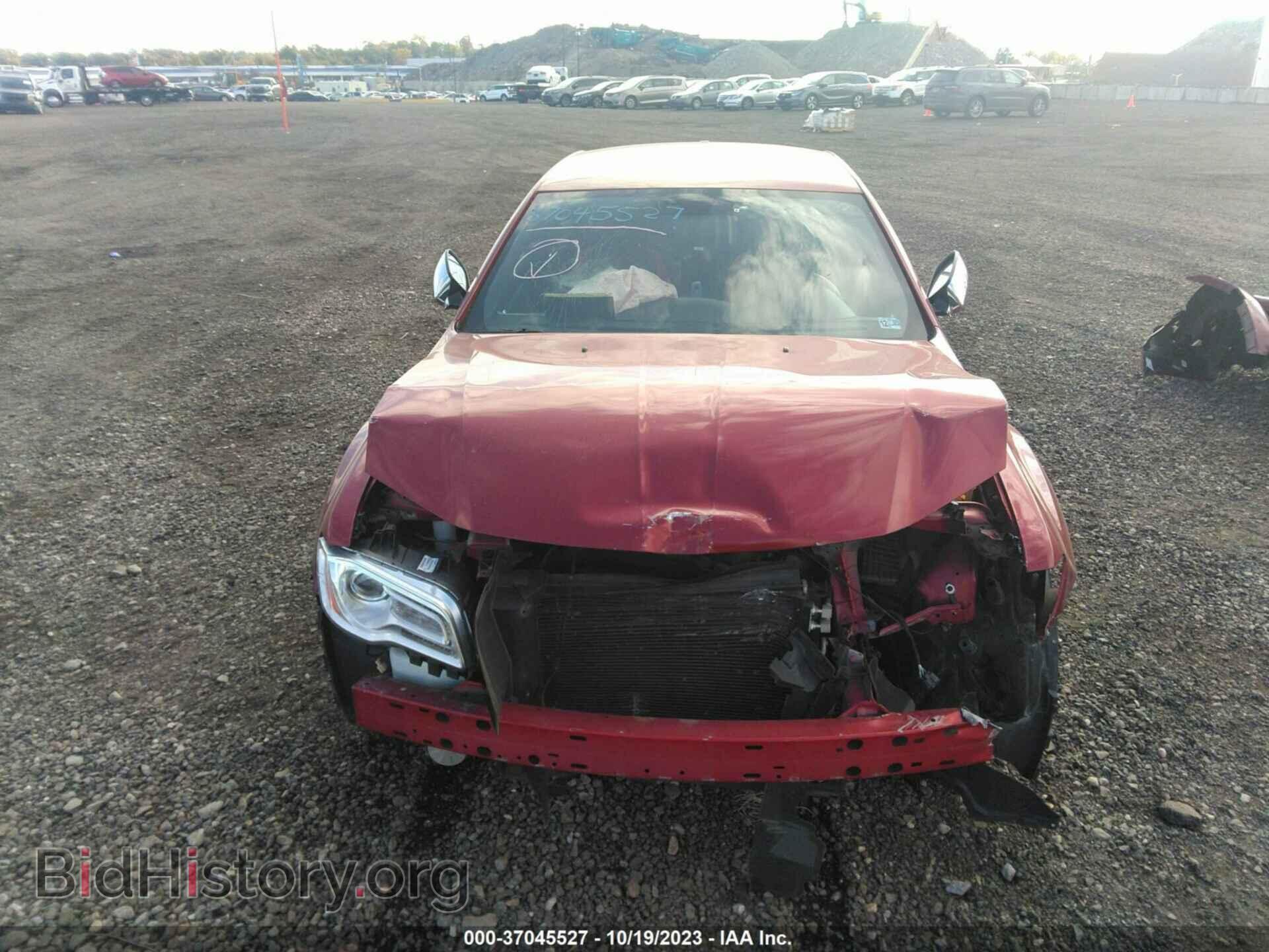 2014 CHRYSLER 300 - VIN: 2C3CCAAG8EH379892 - Фото 13