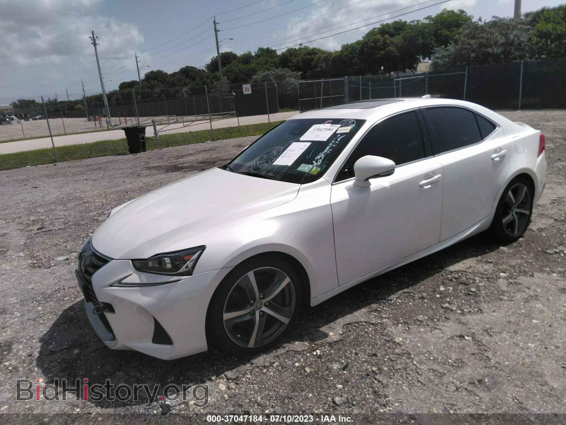 2018 LEXUS IS - VIN: JTHC81D27J5032390 - Фото 2