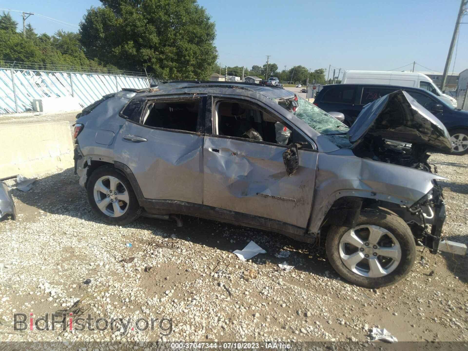 Photo 3C4NJCBB0KT727065 - JEEP COMPASS 2019
