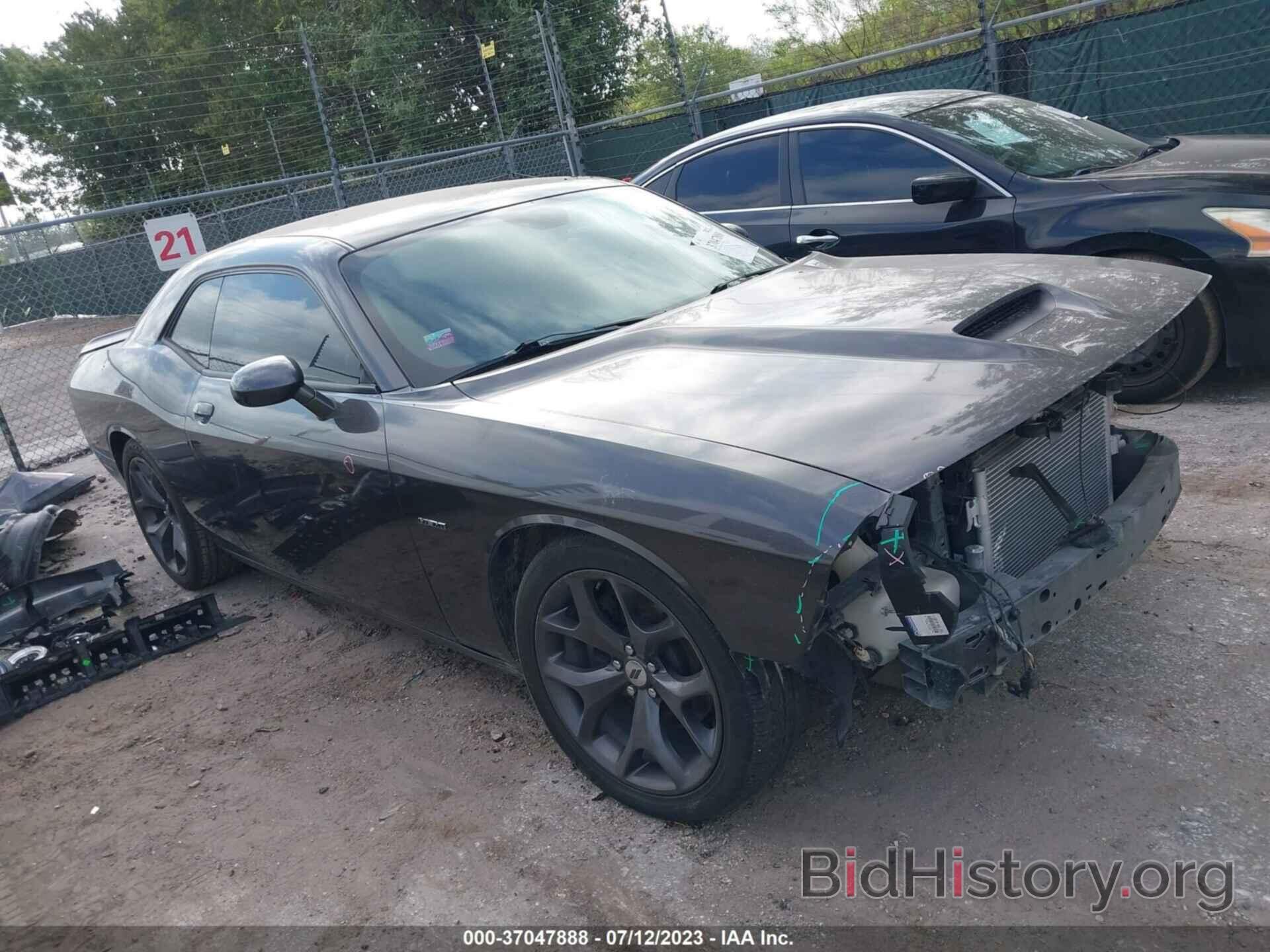 Photo 2C3CDZBT2KH573675 - DODGE CHALLENGER 2019