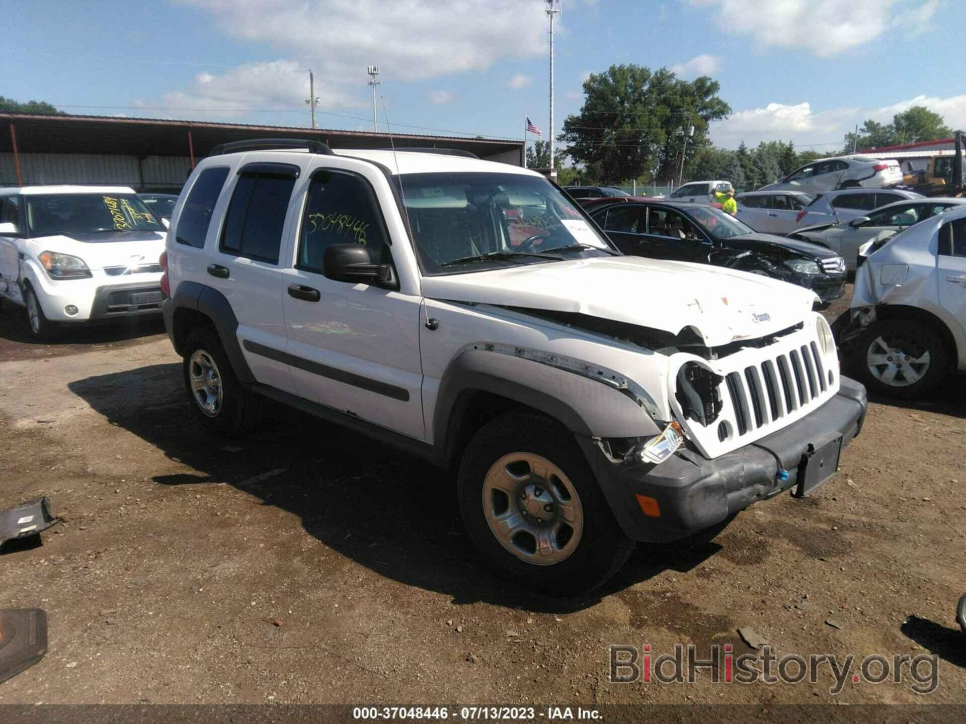 Photo 1J4GL48K77W574857 - JEEP LIBERTY 2007