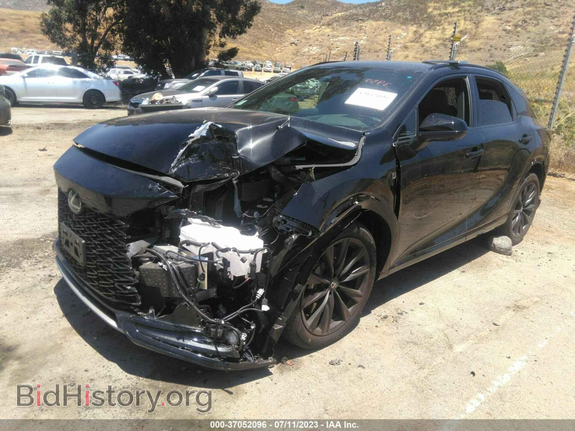 2023 LEXUS RX - VIN: 2T2BCMEA2PC004653 - Фото 2