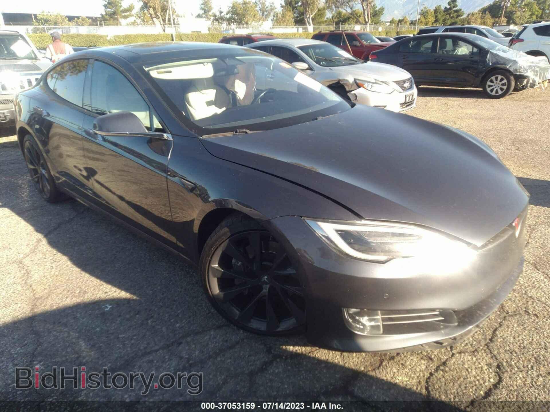 Фотография 5YJSA1E24JF248065 - TESLA MODEL S 2018