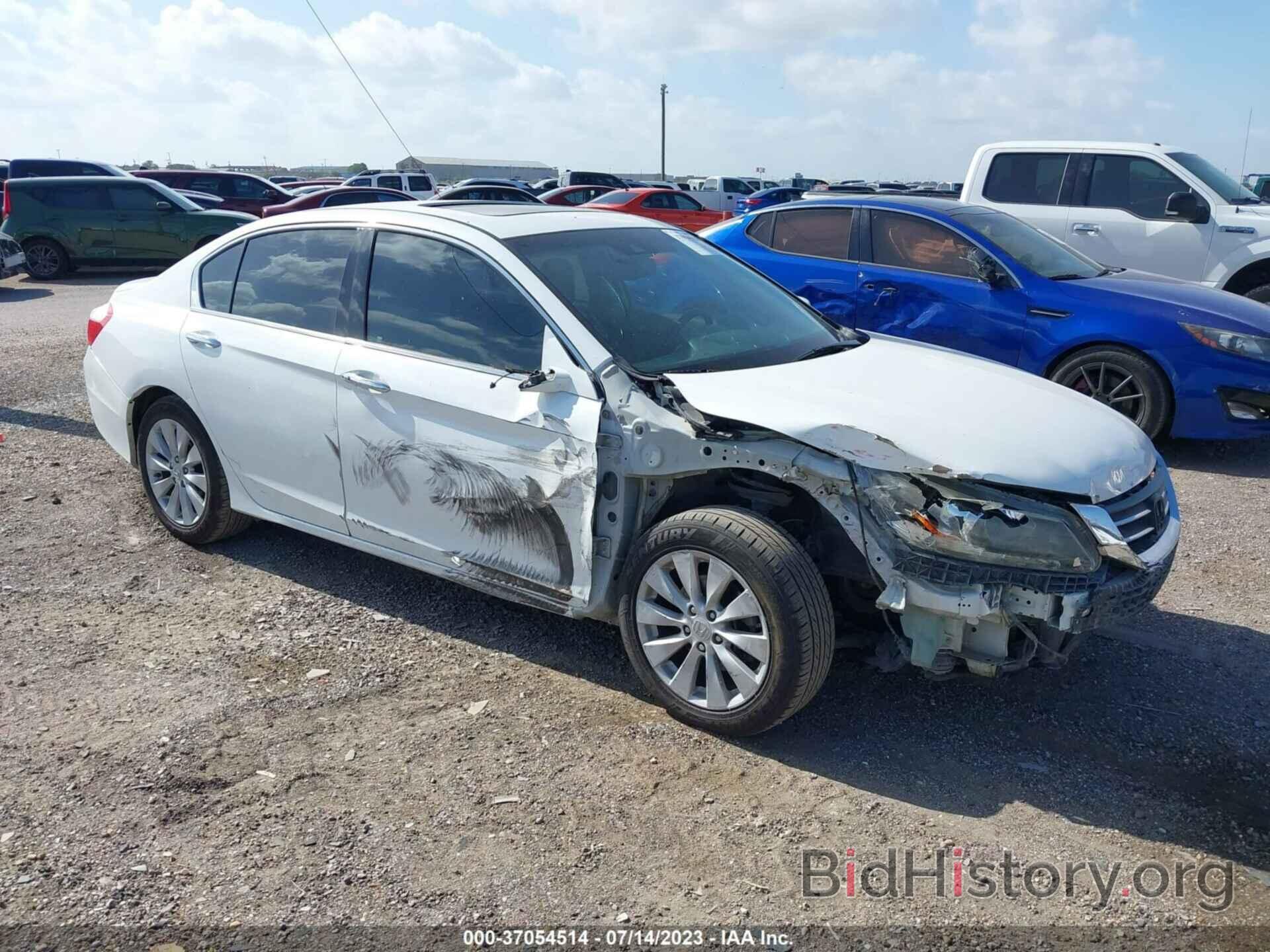 Photo 1HGCR3F8XFA012338 - HONDA ACCORD SEDAN 2015