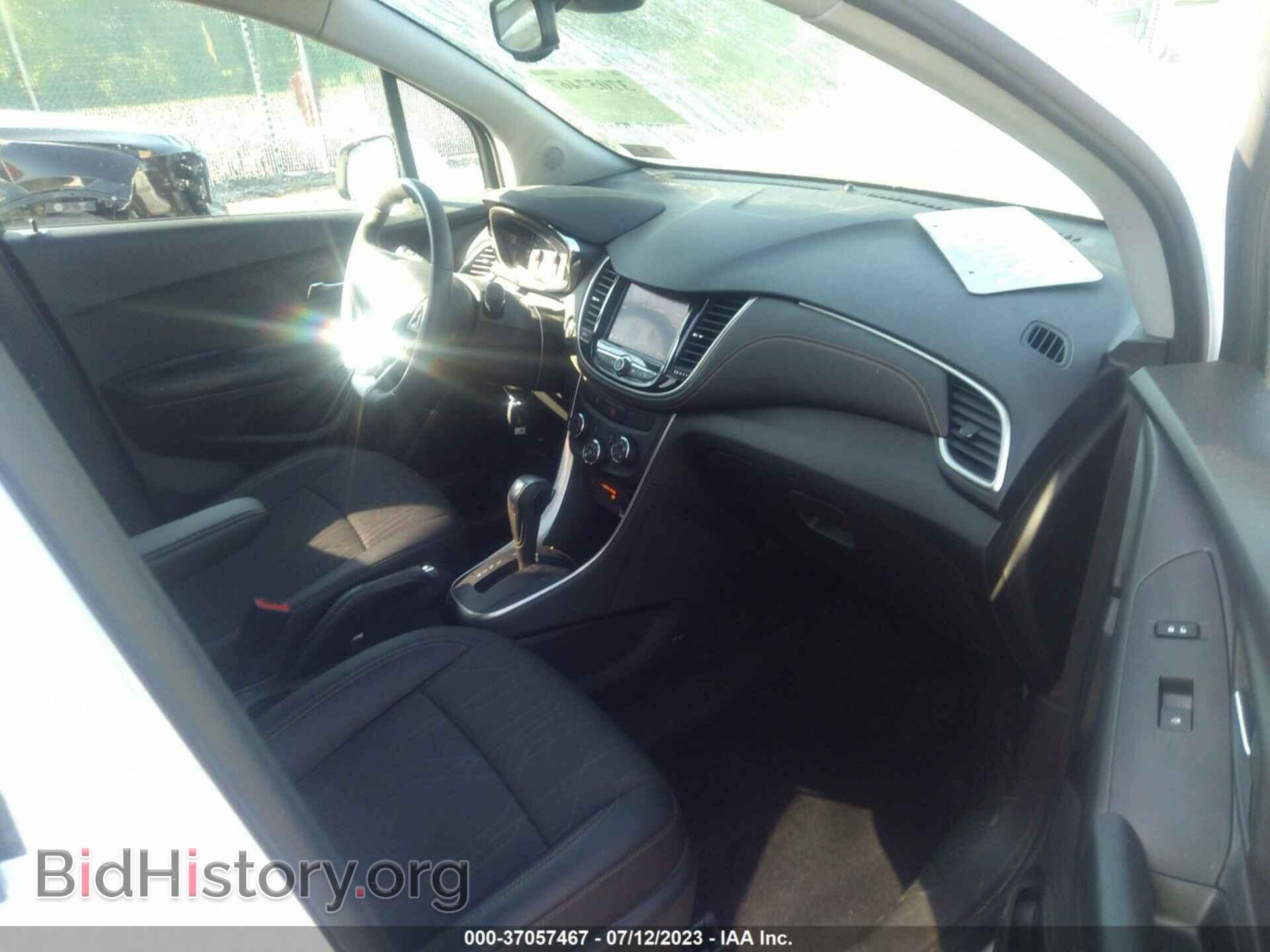 2022 CHEVROLET TRAX - VIN: KL7CJPSM0NB569832 - Фото 5
