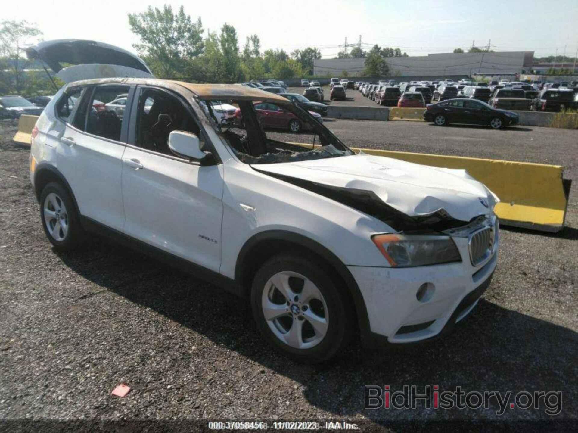 Photo 5UXWX5C56BL710983 - BMW X3 2011