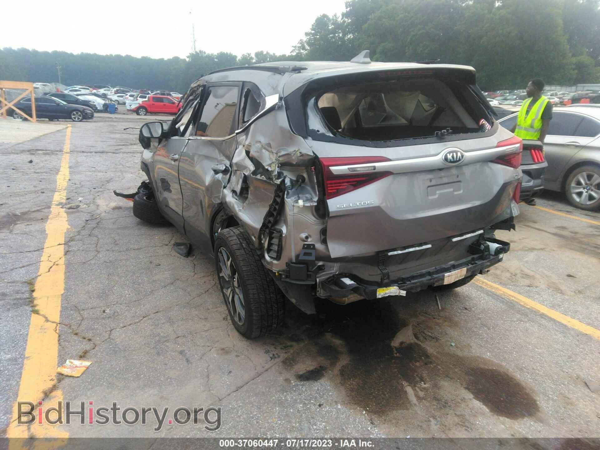 2021 KIA SELTOS - VIN: KNDERCAA8M7158992 - Фото 3