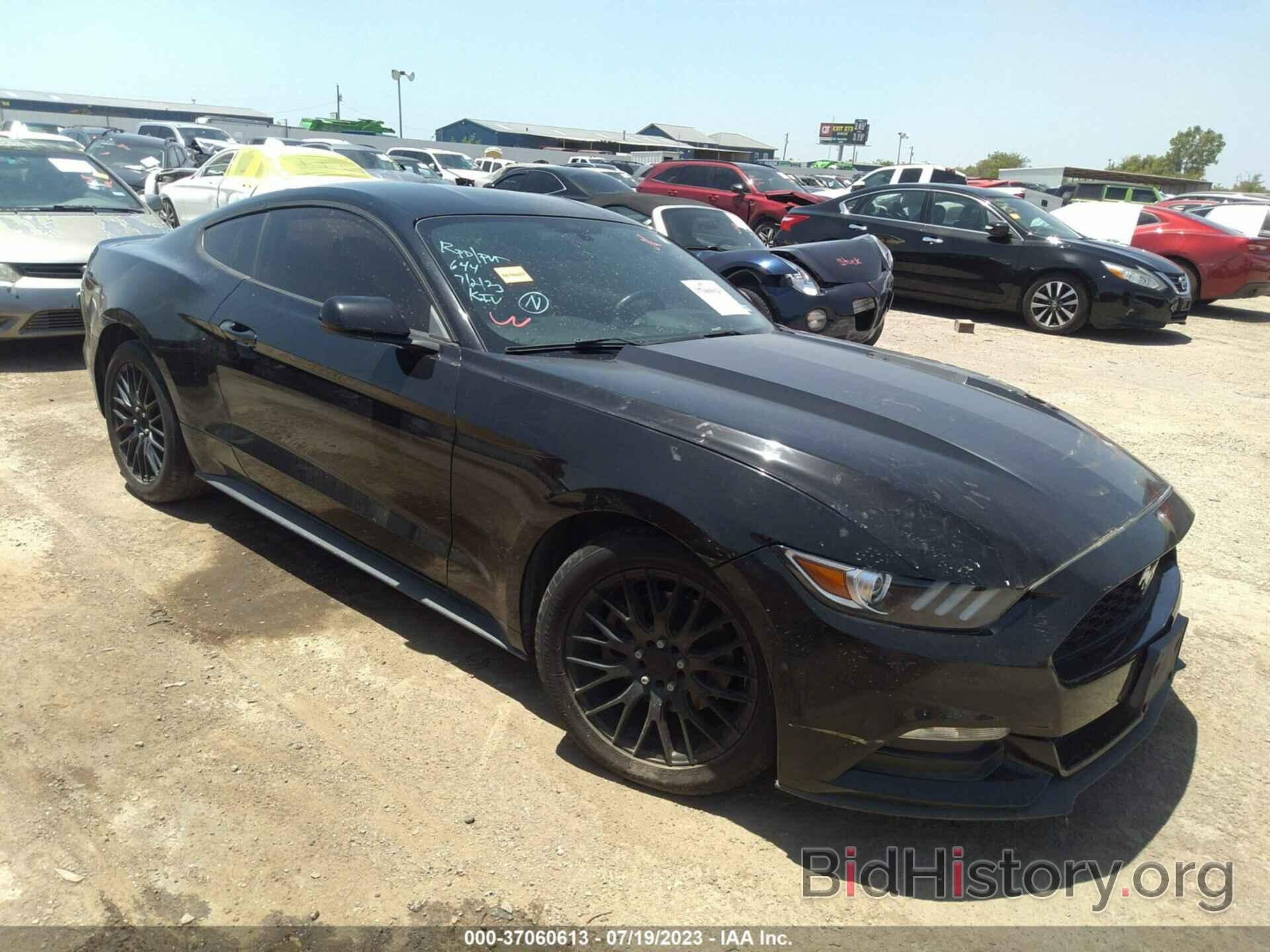 Photo 1FA6P8AM5G5252108 - FORD MUSTANG 2016