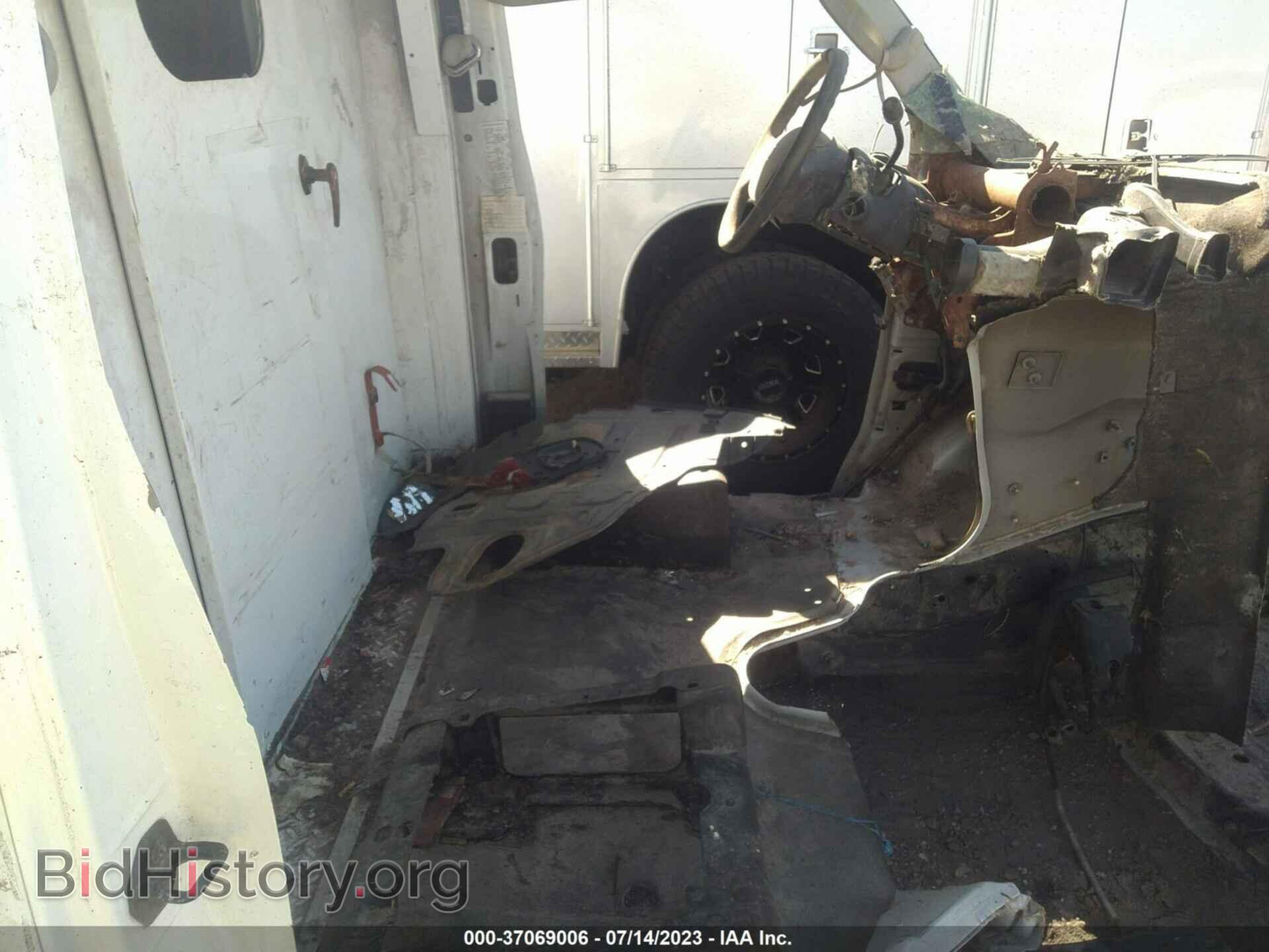 2012 FORD E-350 CUTAWAY - VIN: 1FDSE3FL2CDB29413 - Фото 5