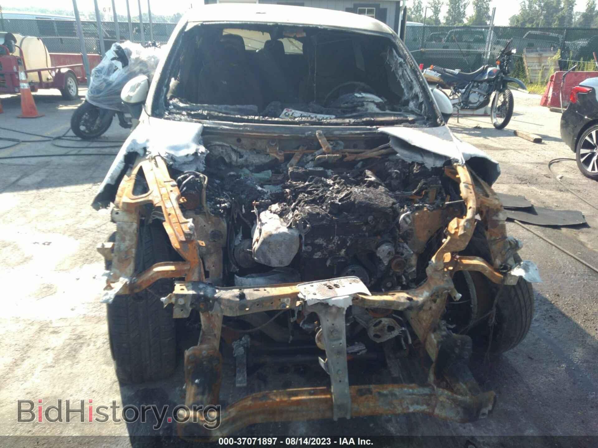 2011 PORSCHE CAYENNE - VIN: WP1AA2A25BLA08382 - Фото 6