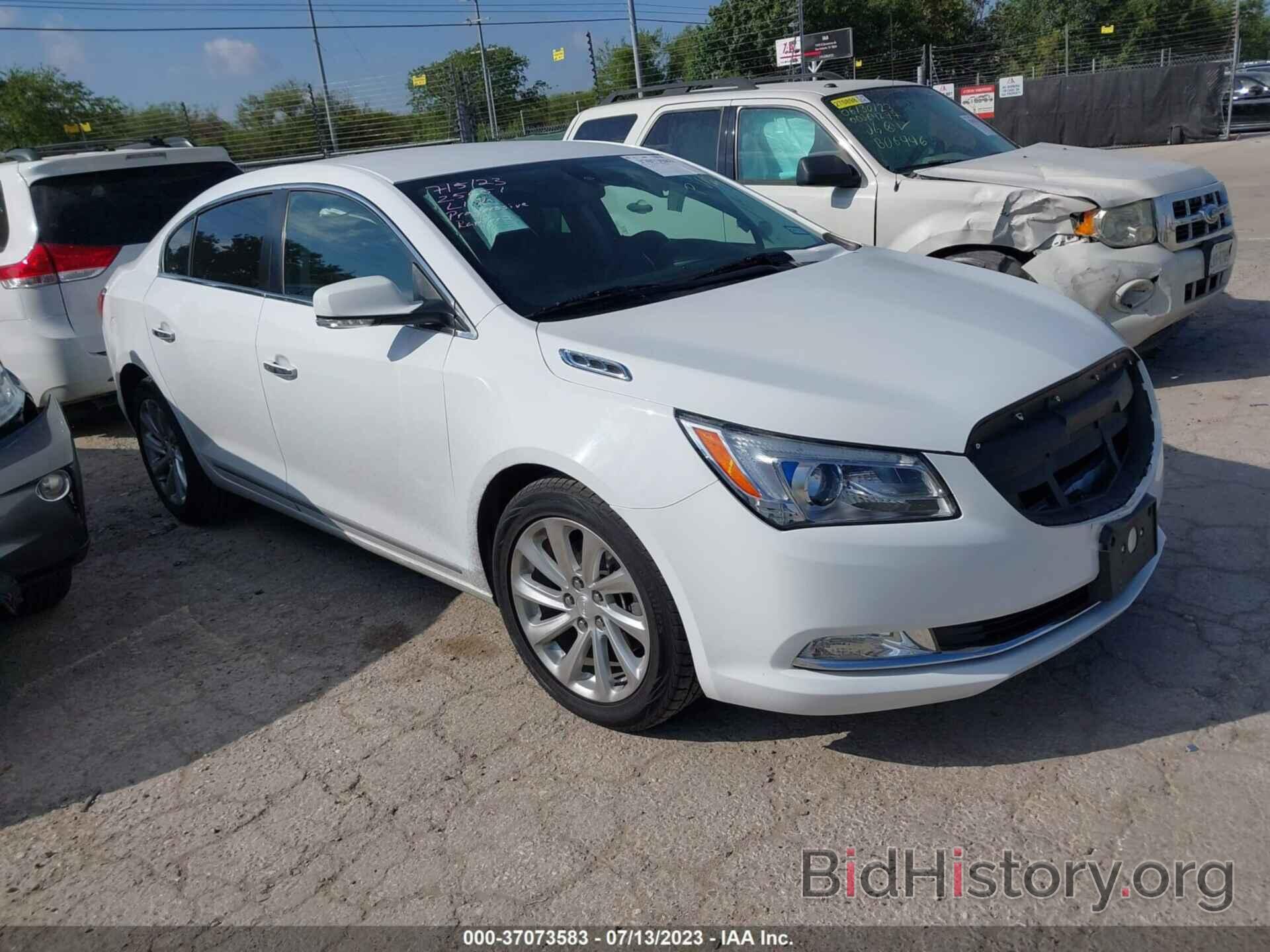 Photo 1G4GB5G3XGF103225 - BUICK LACROSSE 2016