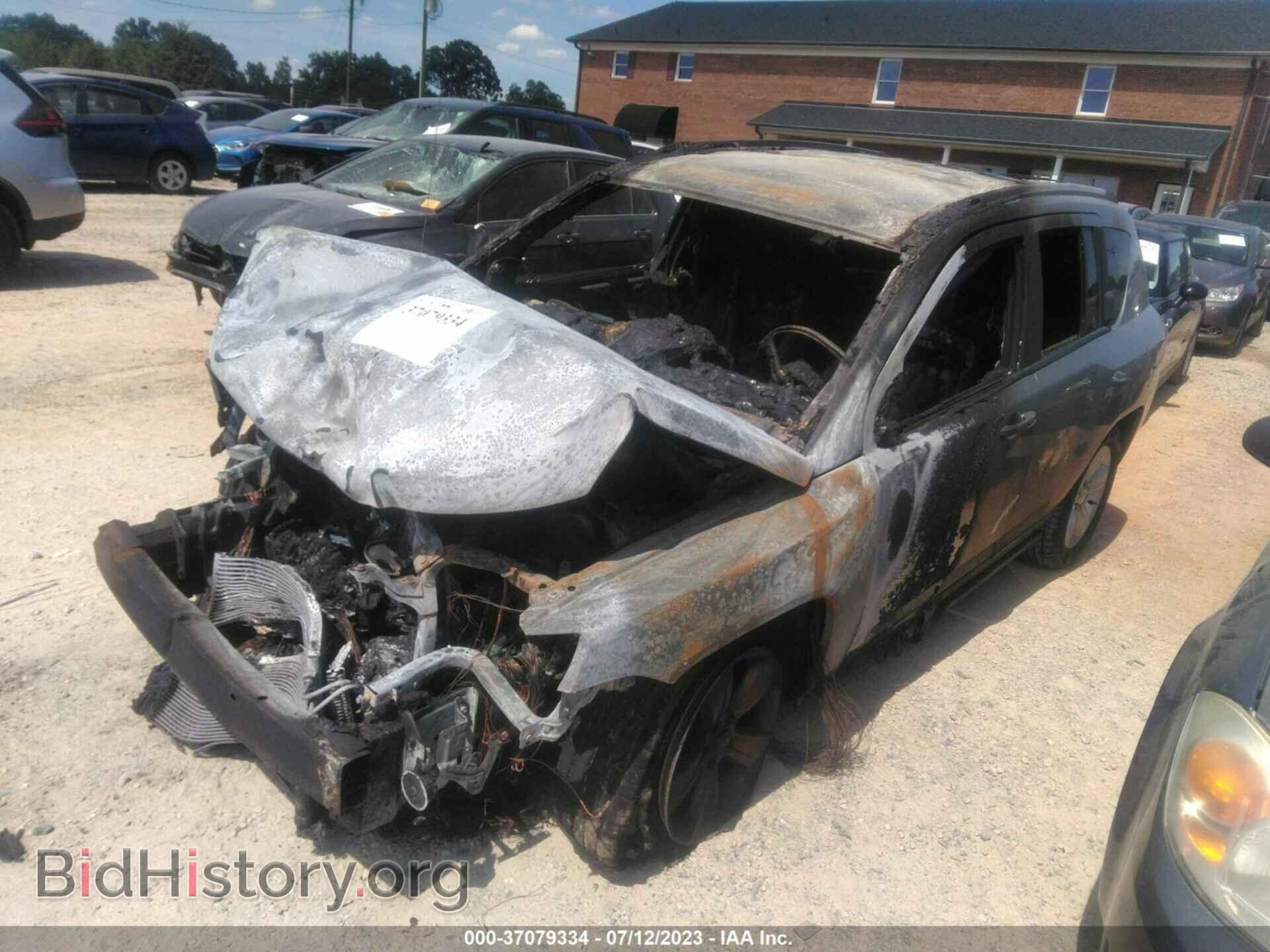 2016 JEEP COMPASS - VIN: 1C4NJDBB3GD757180 - Фото 2