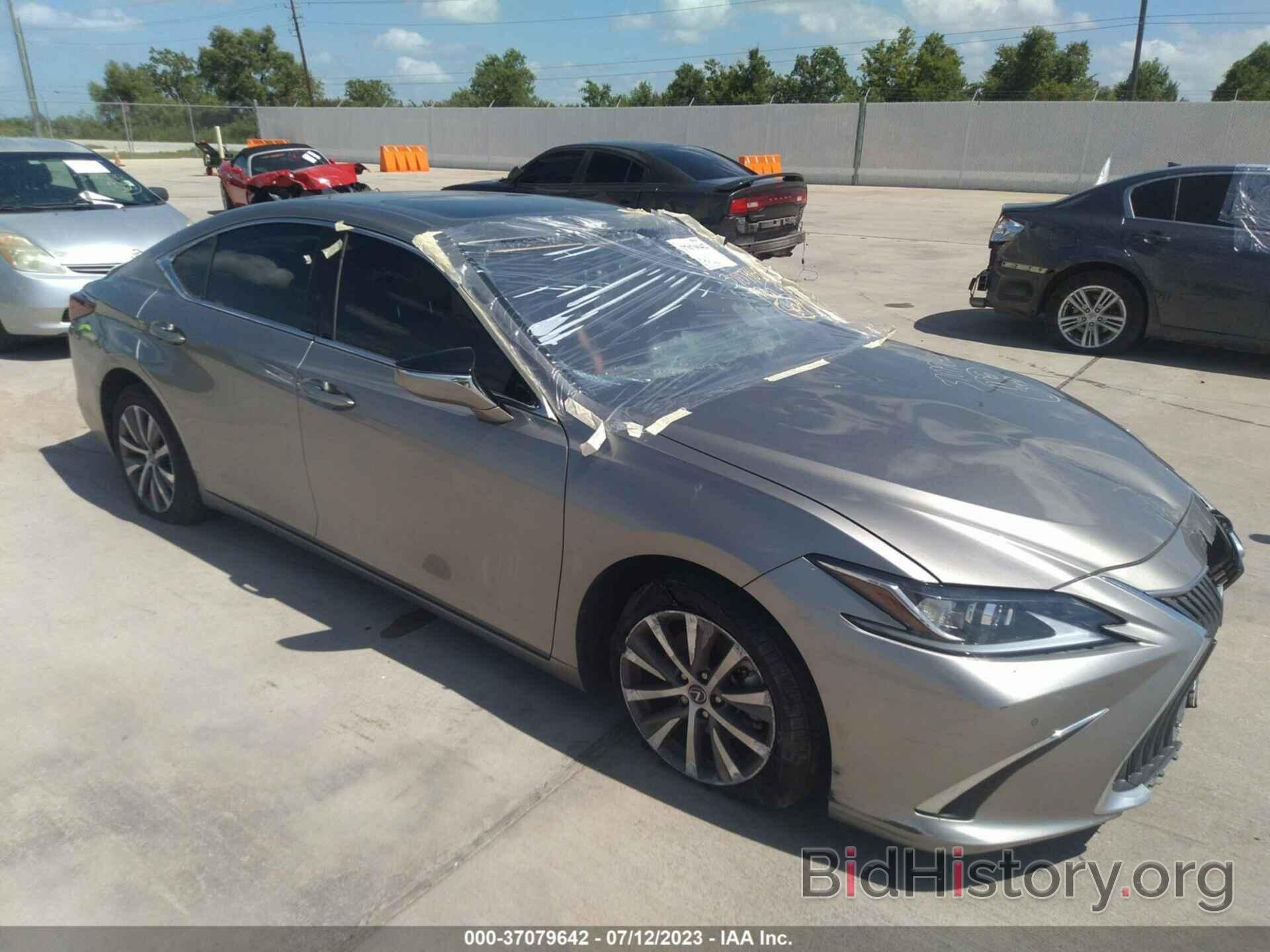 Photo 58ADZ1B17MU109173 - LEXUS ES 2021