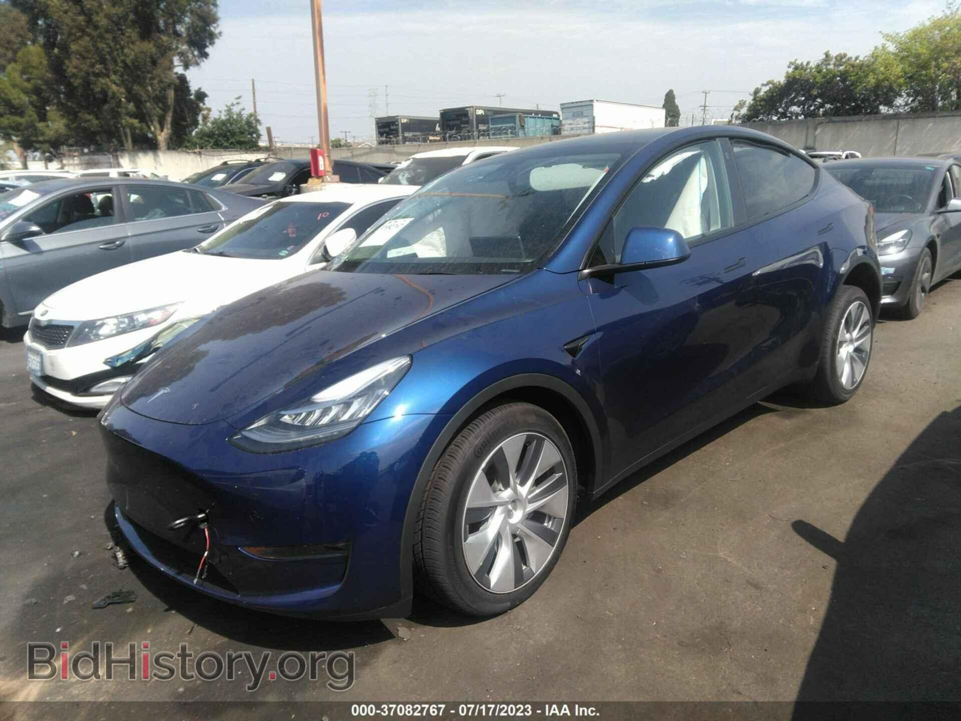 2023 TESLA MODEL Y - VIN: 7SAYGDEE0PA102887 - Фото 2