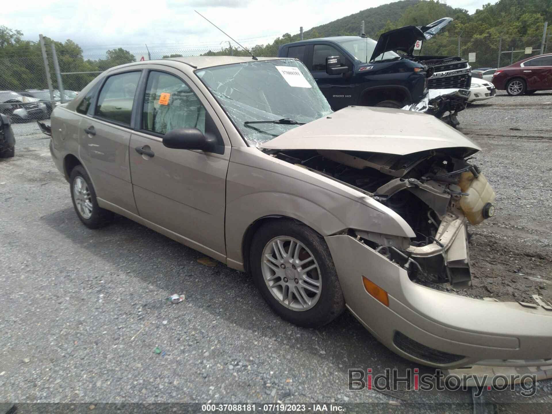 Photo 1FAFP34N97W217458 - FORD FOCUS 2007