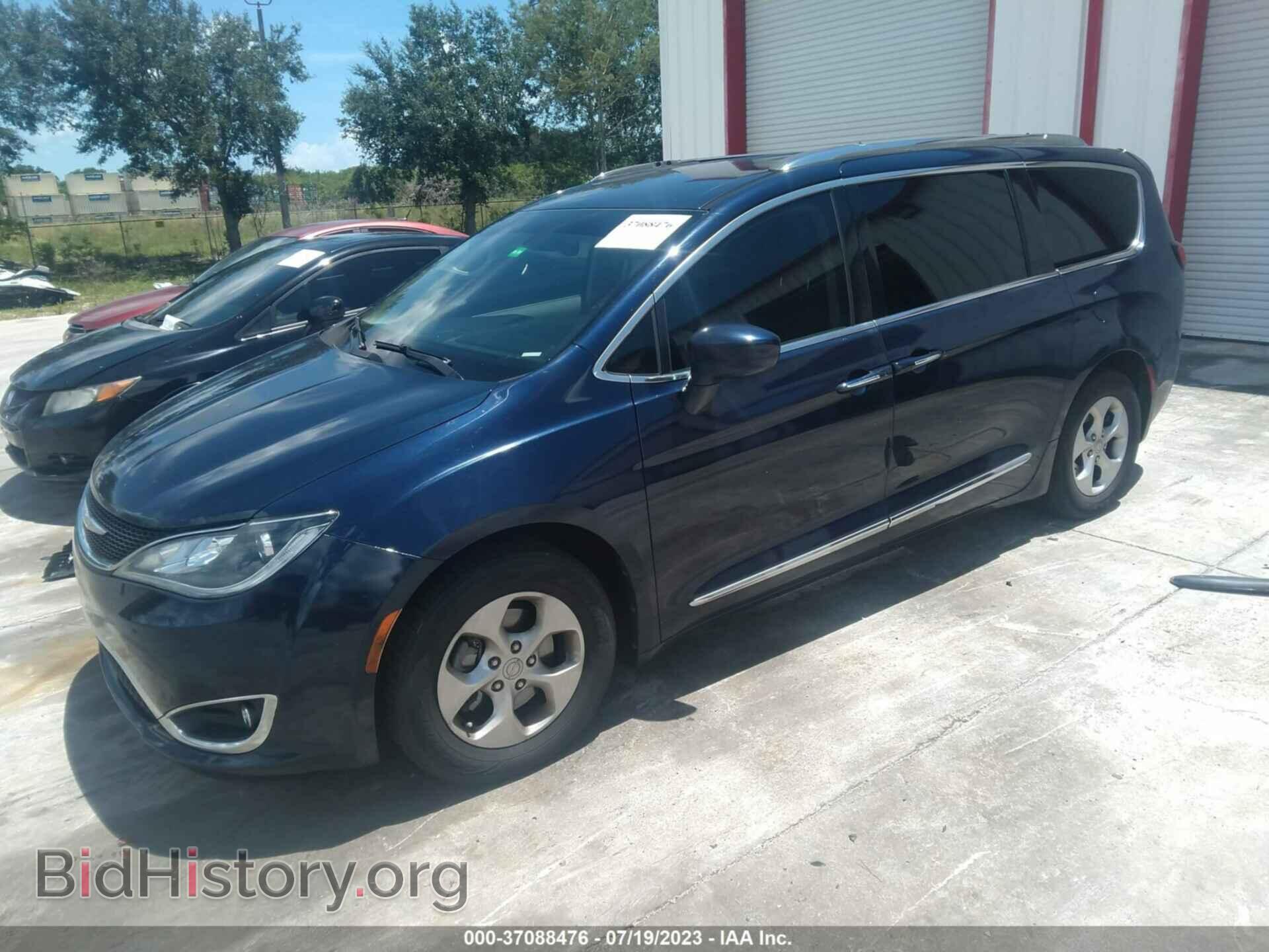 2017 CHRYSLER PACIFICA - VIN: 2C4RC1EG1HR584792 - Фото 2