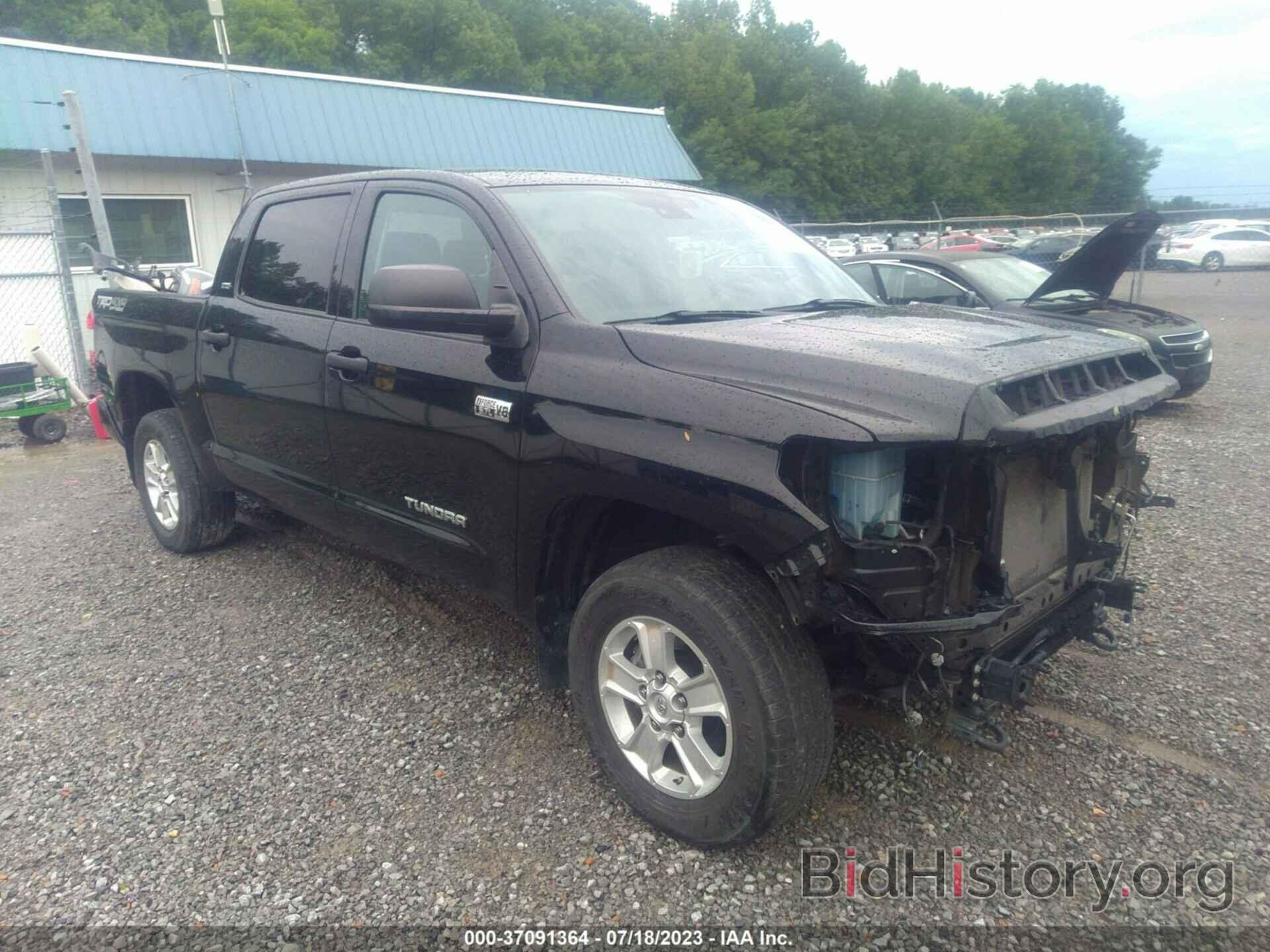 Photo 5TFDY5F18LX877063 - TOYOTA TUNDRA 4WD 2020