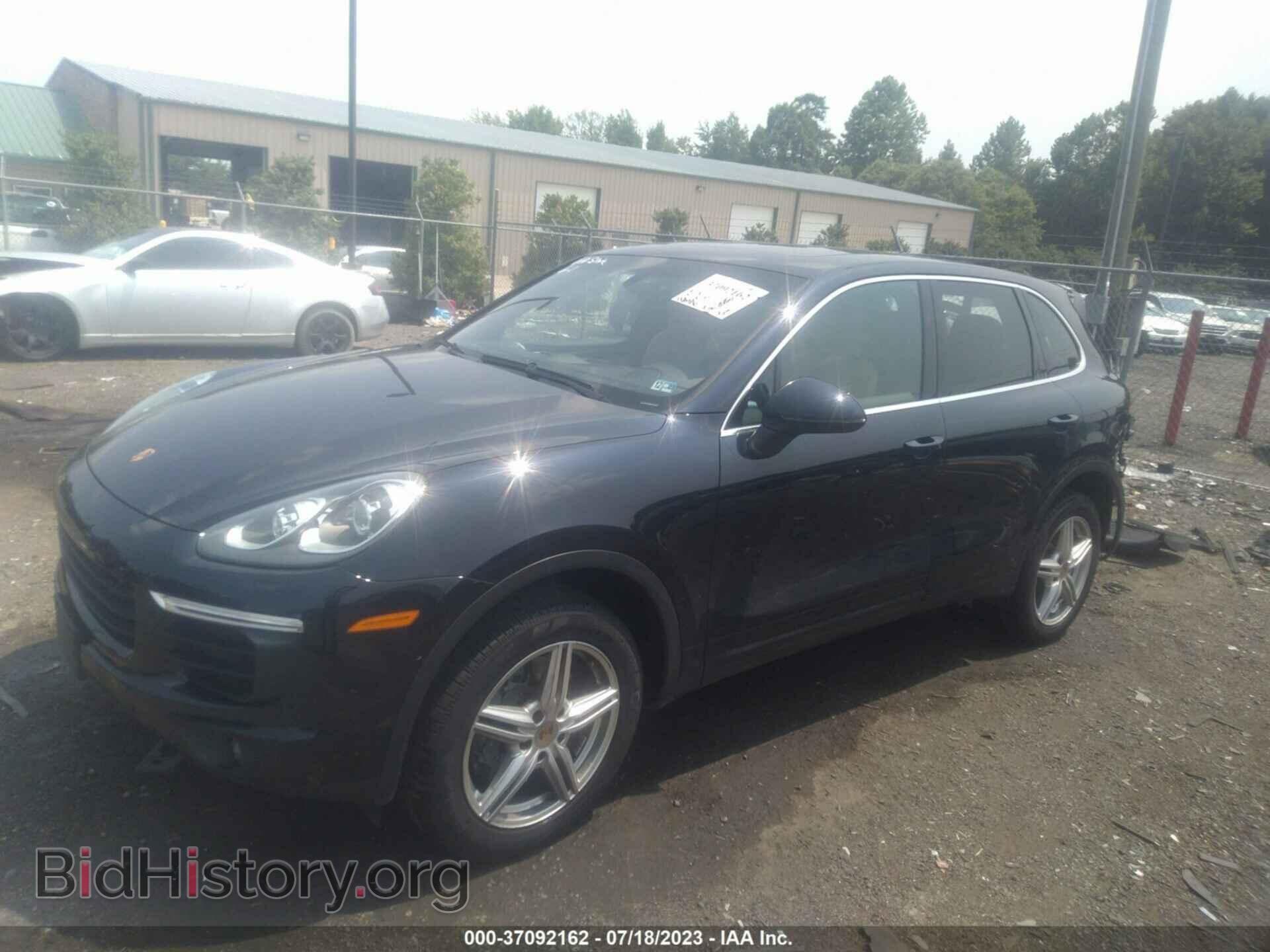 2018 PORSCHE CAYENNE - VIN: WP1AA2A29JKA07420 - Фото 2