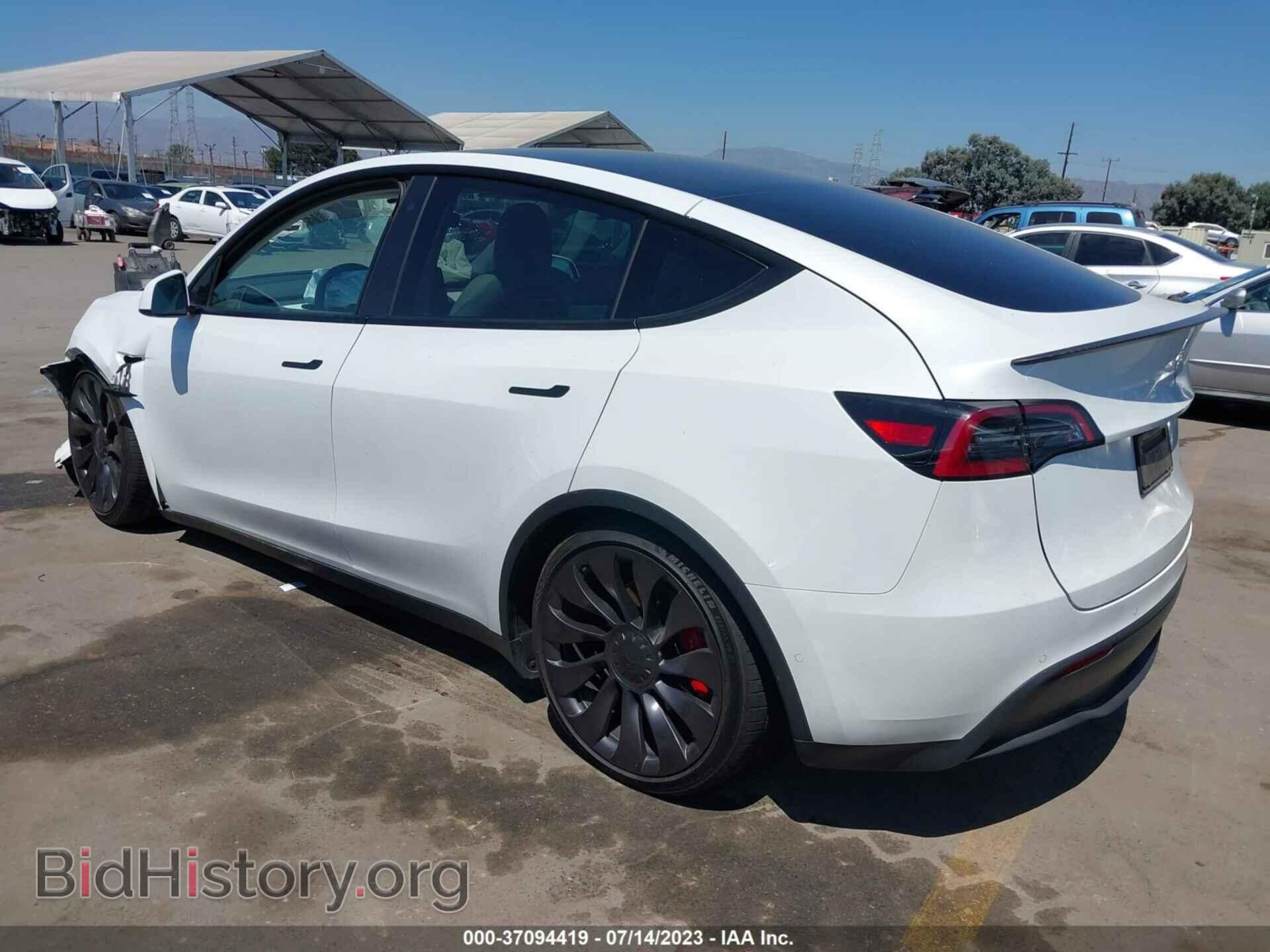 2022 TESLA MODEL Y - VIN: 7SAYGDEF2NF343651 - Photo 3
