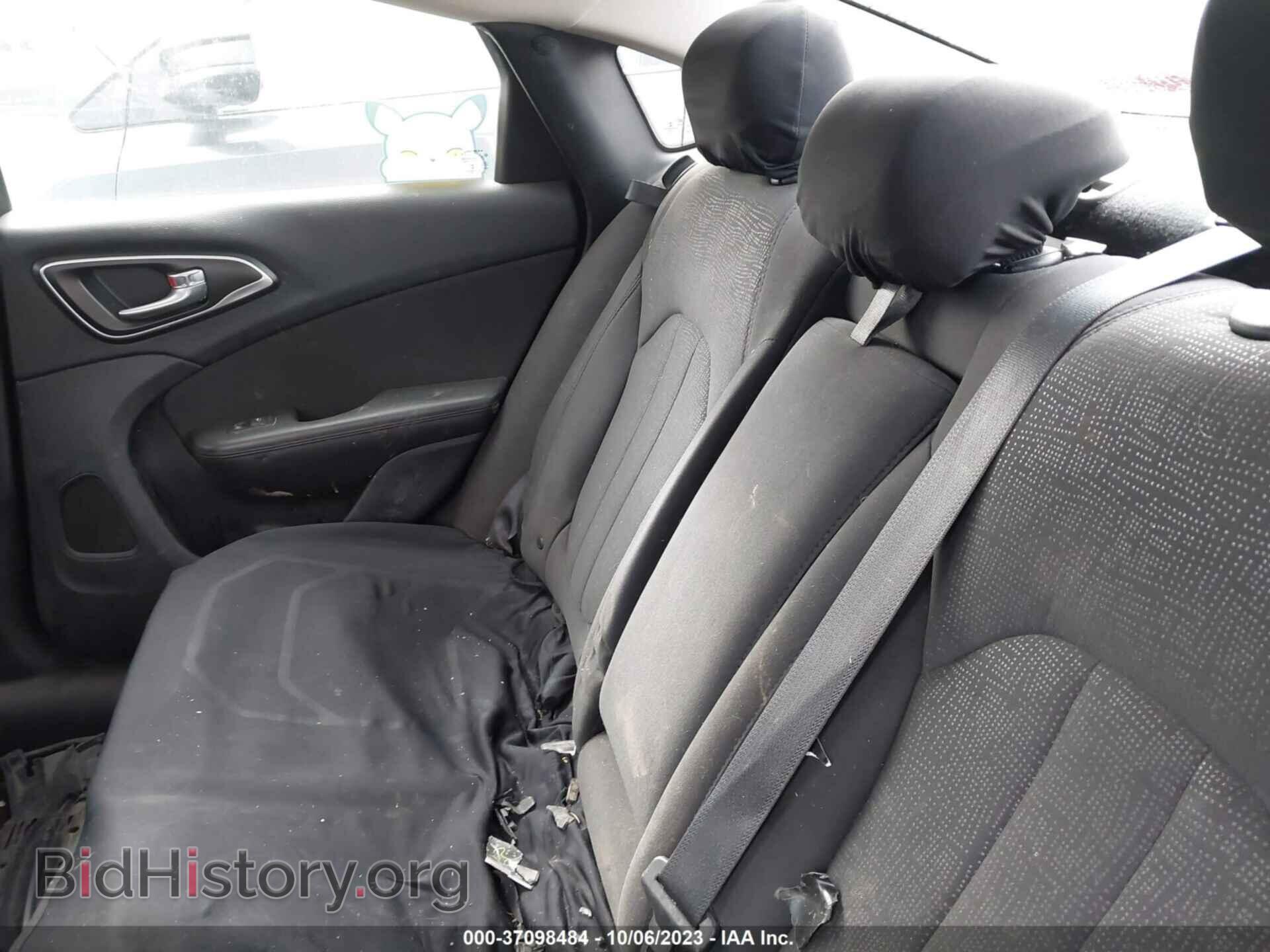 2016 CHRYSLER 200 - VIN: 1C3CCCAB6GN139878 - Фото 8