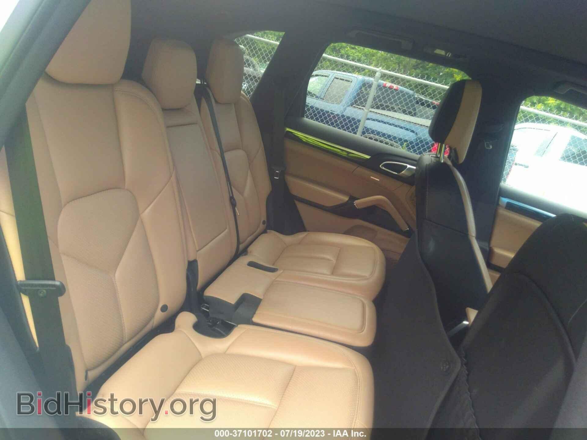 2018 PORSCHE CAYENNE - VIN: WP1AA2A21JKA05239 - Фото 8