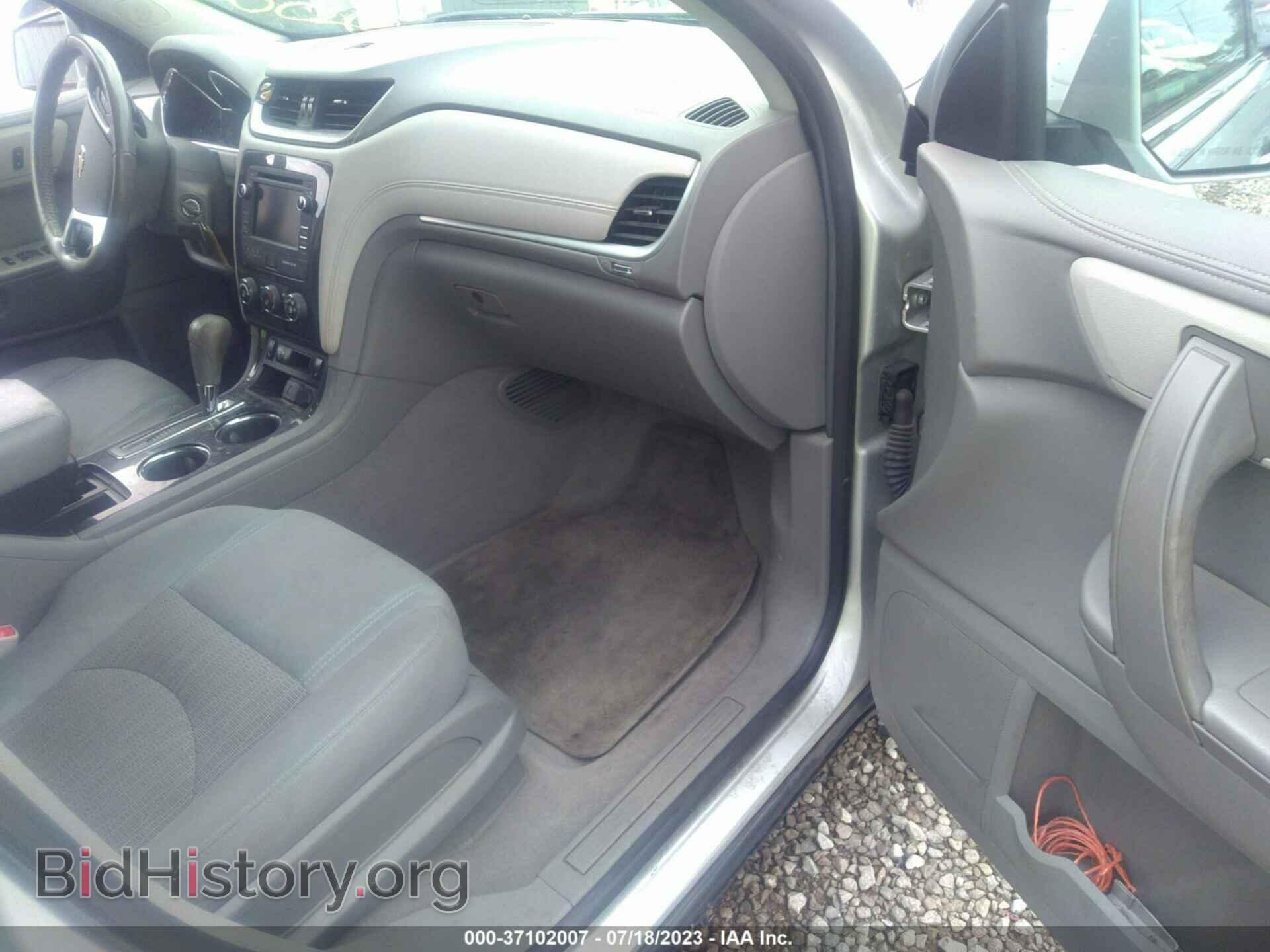 2017 CHEVROLET TRAVERSE - VIN: 1GNKRGKD6HJ338202 - Фото 5