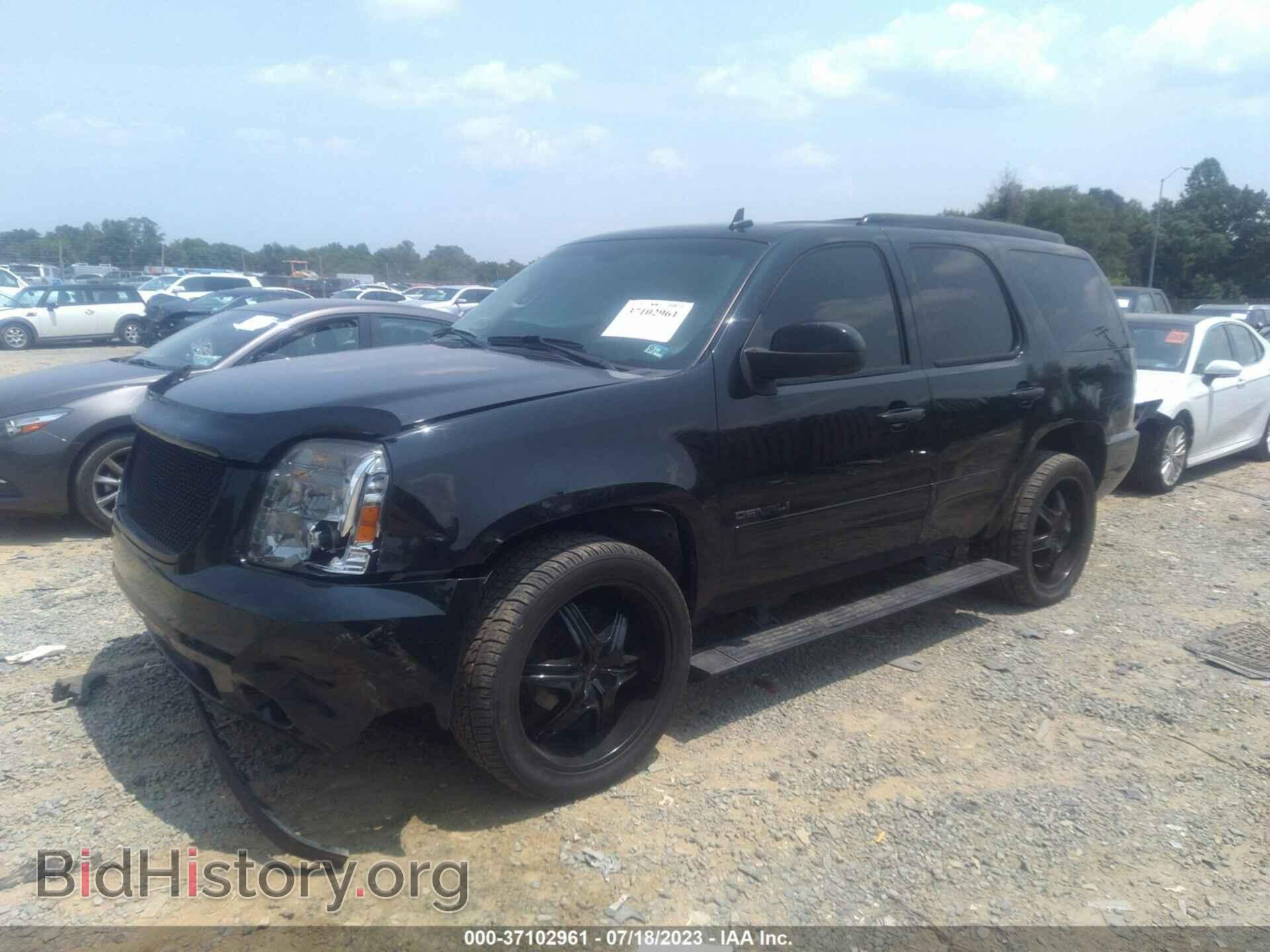 2010 GMC YUKON - VIN: 1GKUKEEF8AR191917 - Фото 2