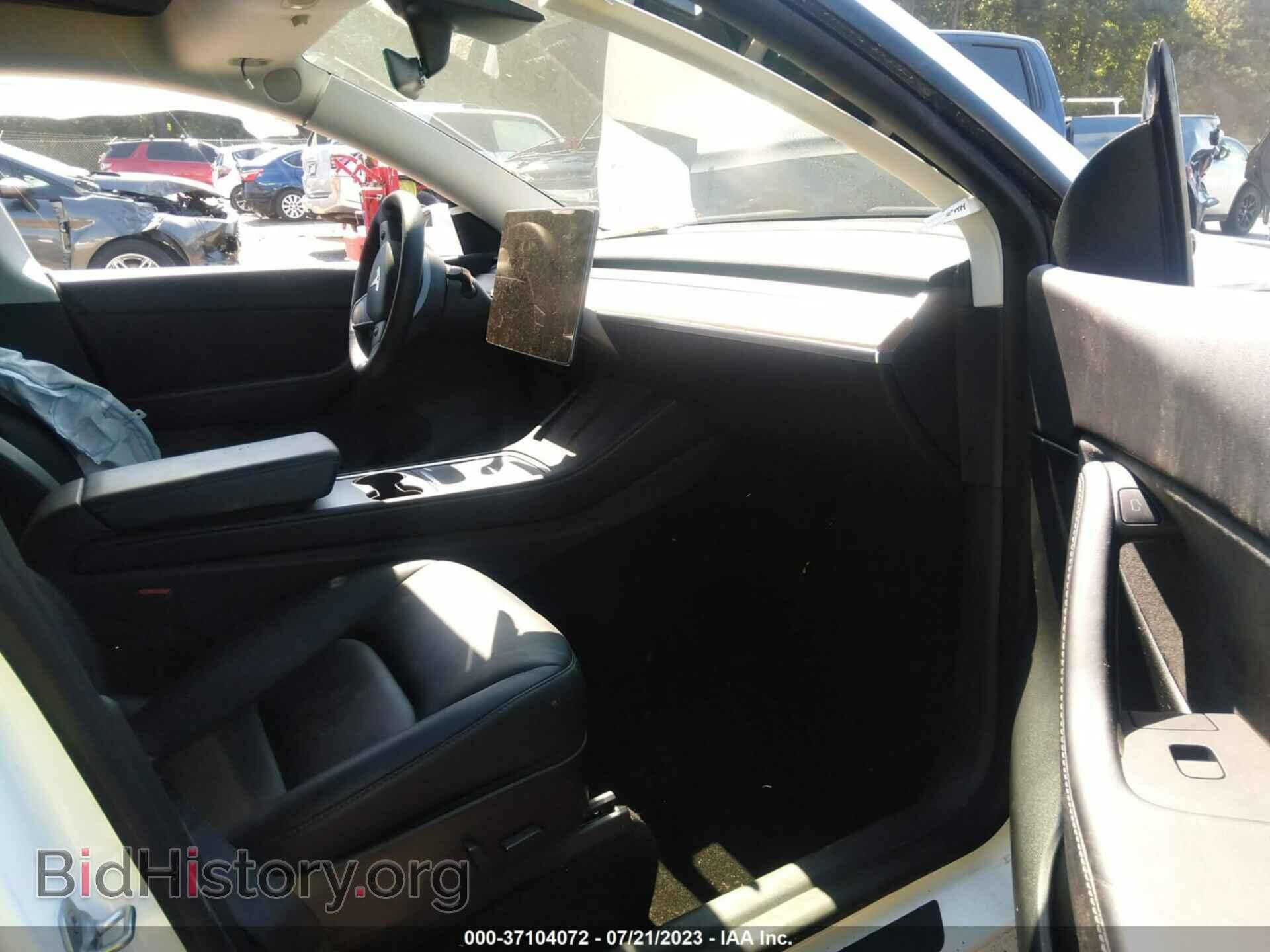 2022 TESLA MODEL Y - VIN: 7SAYGAEE2NF338049 - Фото 5